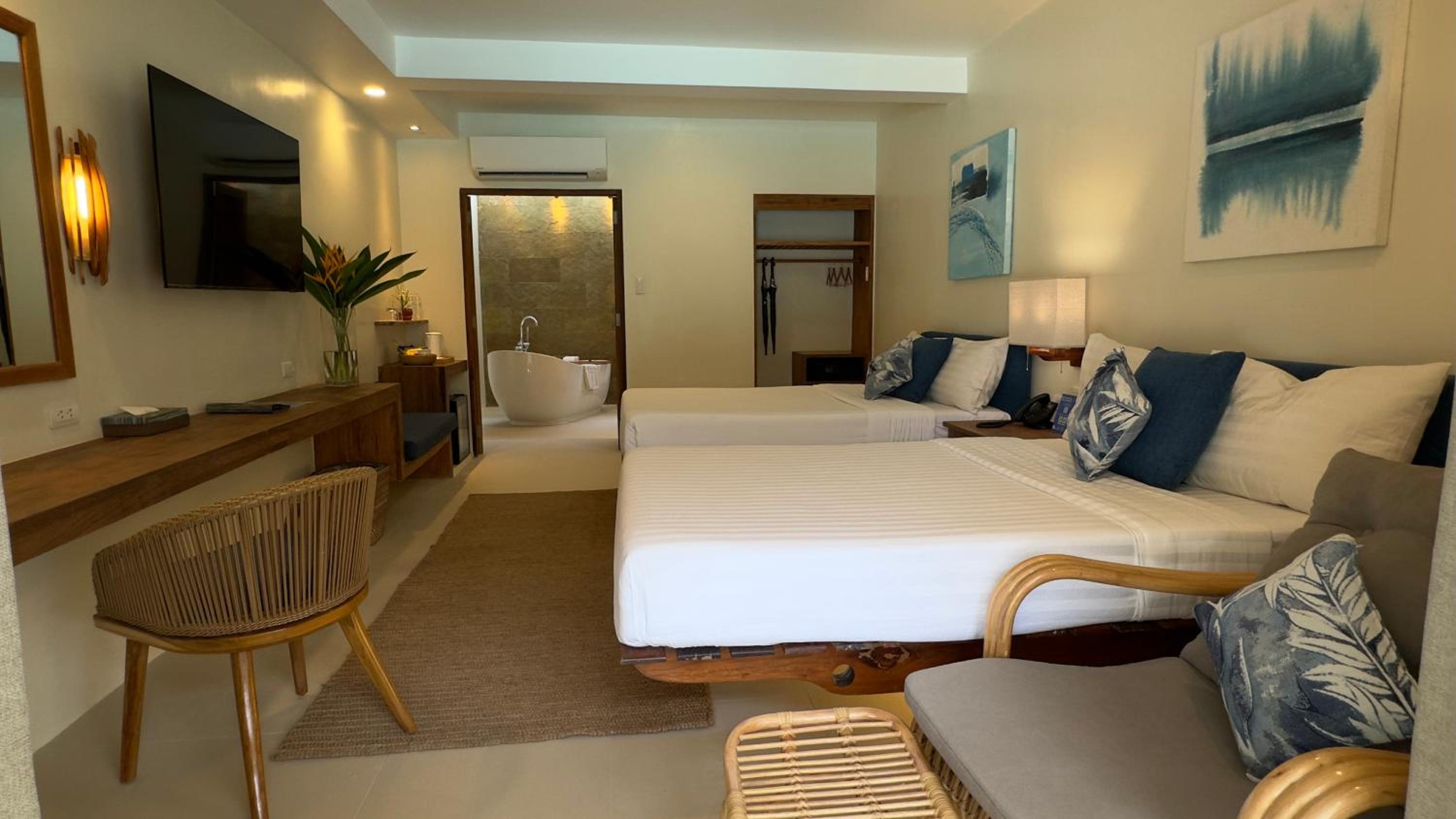 Premier Deluxe Room - Photo 1