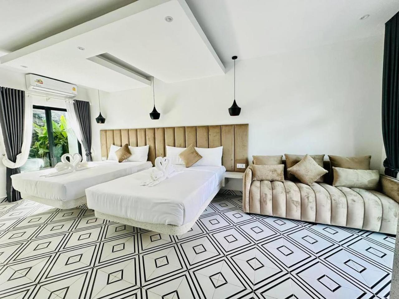 Twin Room with Pool View