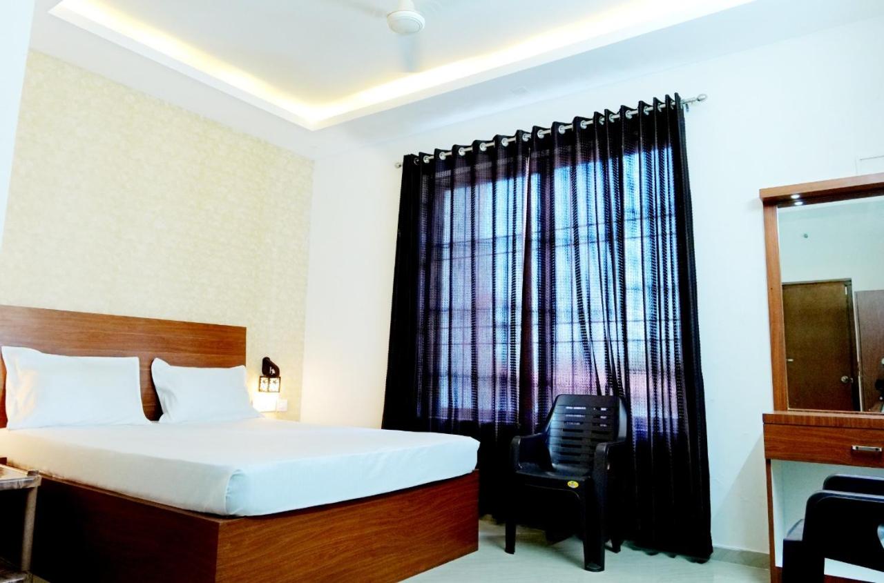 Deluxe Double Room photo 3