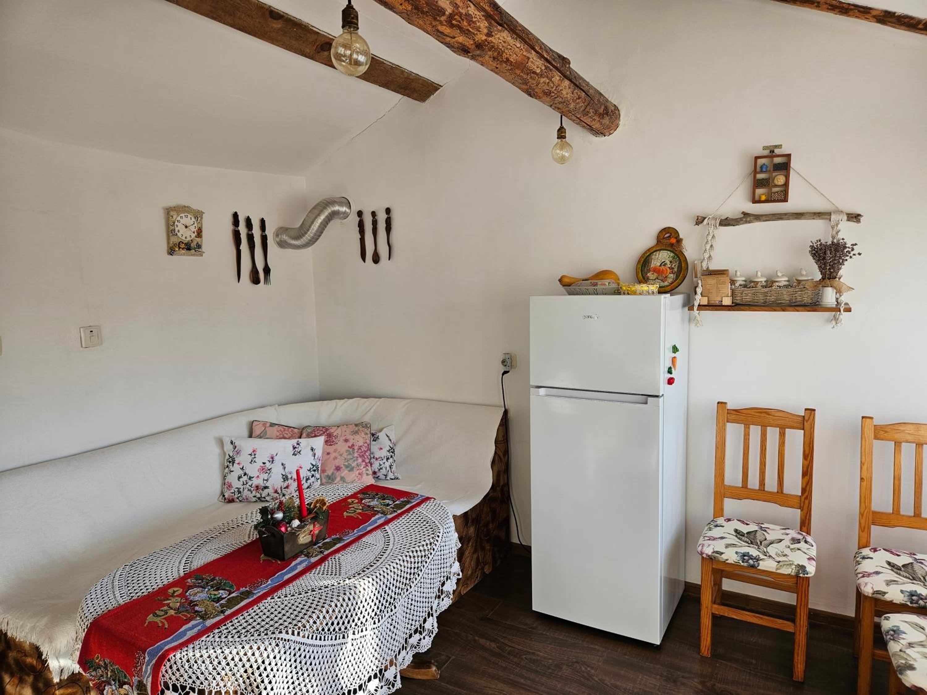 Three-Bedroom House photo 3