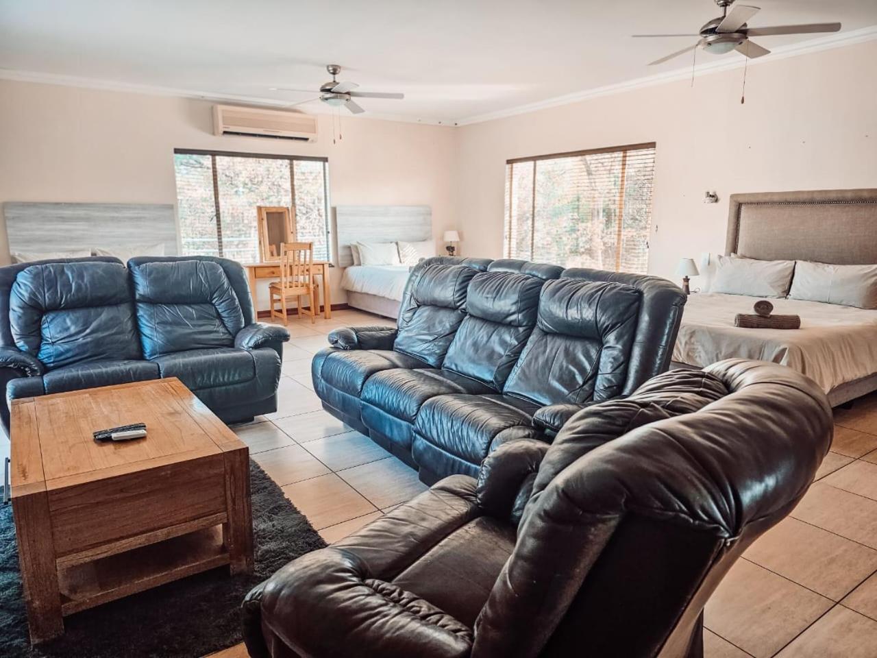 Budget Triple Room photo 3