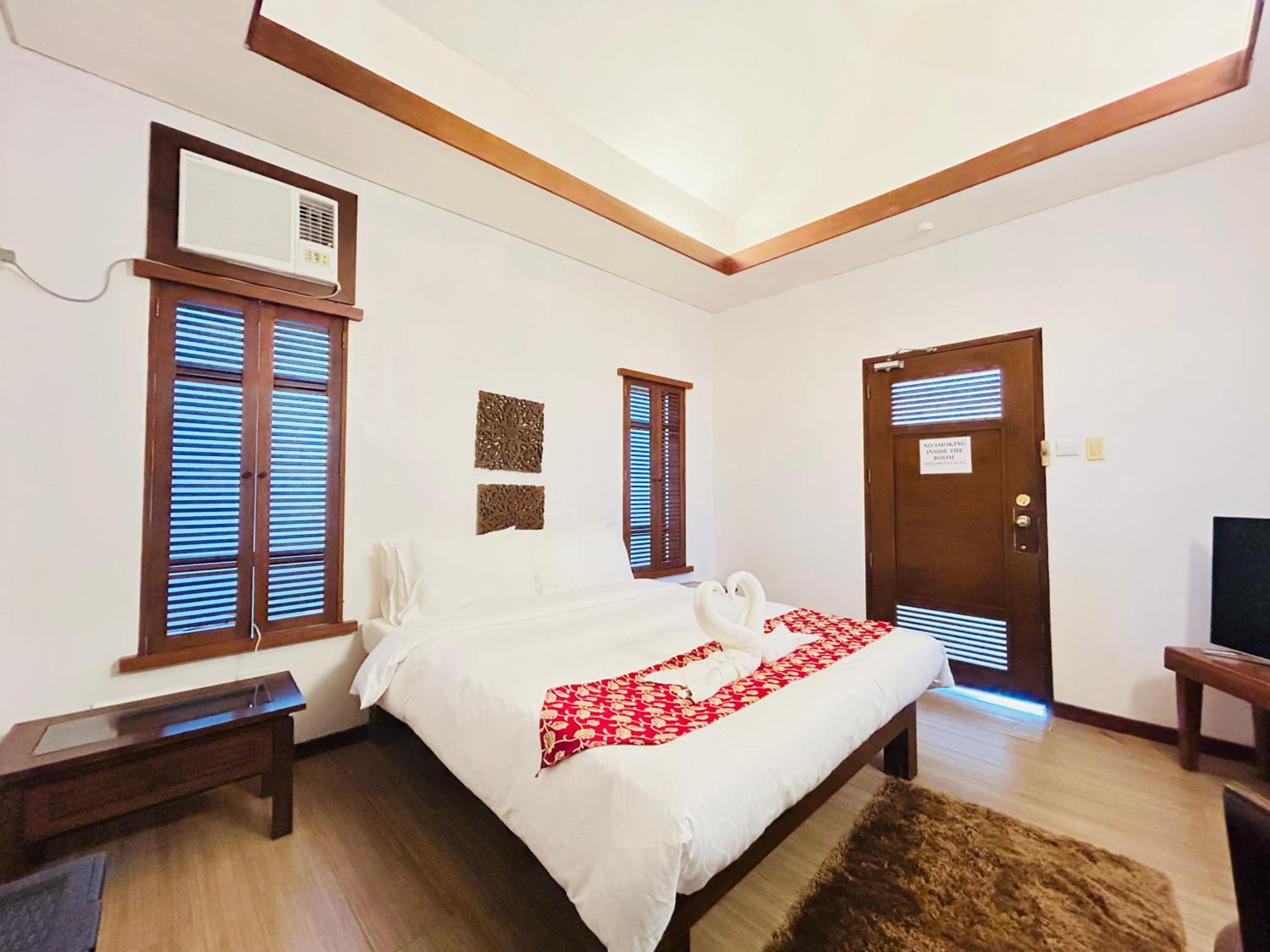 Queen Room photo 3