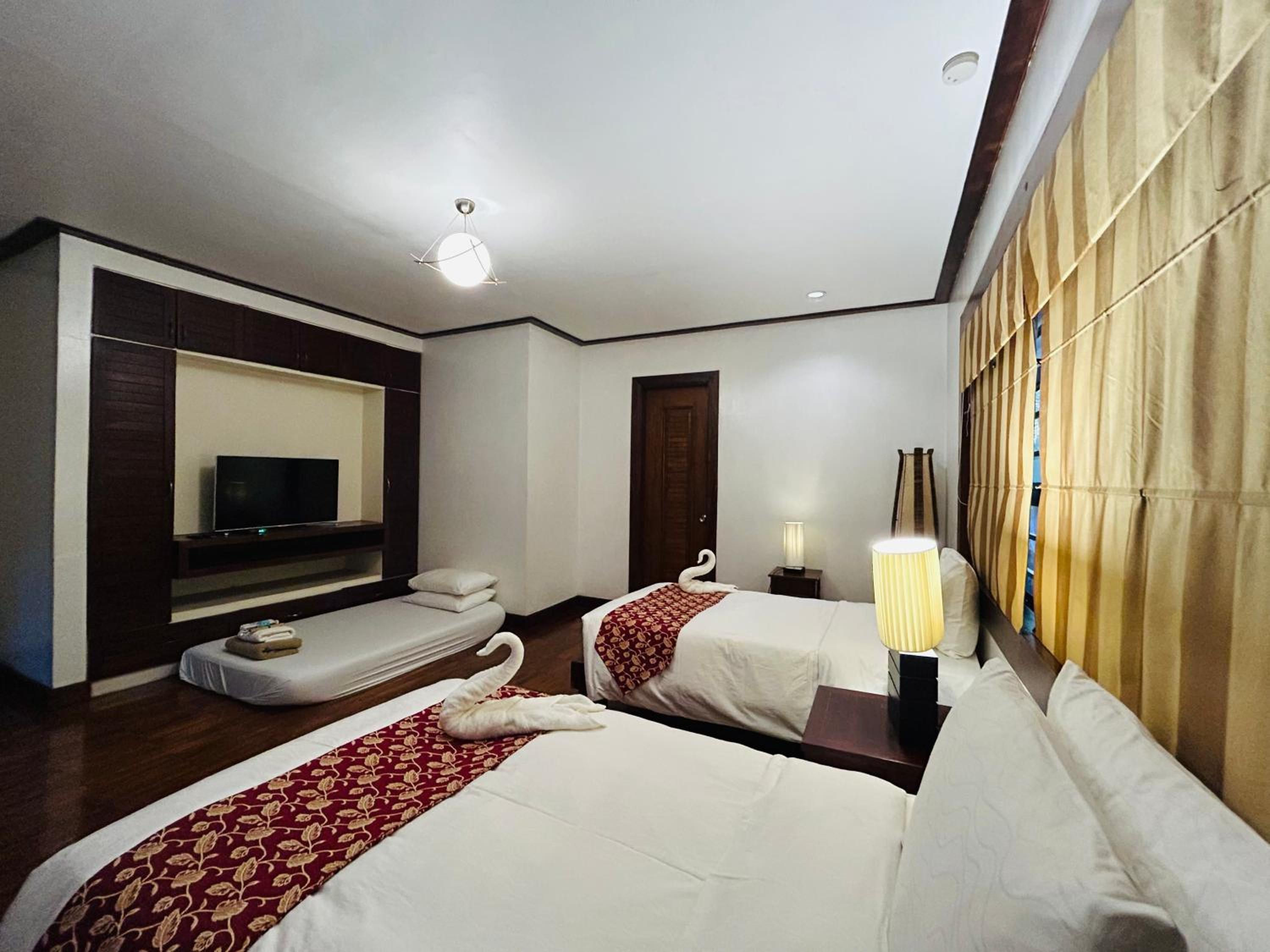Large Twin Room photo 3