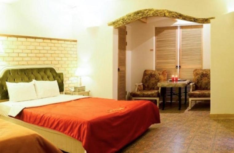 Twin Room - Photo 3