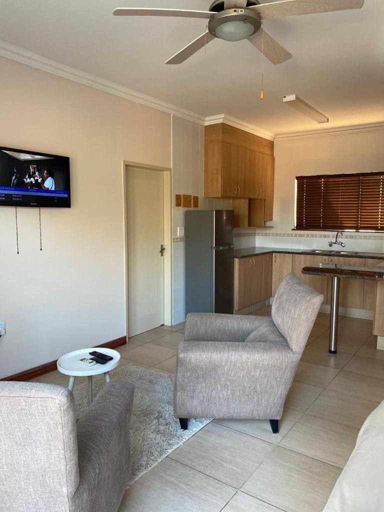 Budget Double Room photo 1