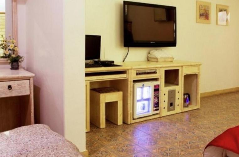 Twin Room - Photo 5
