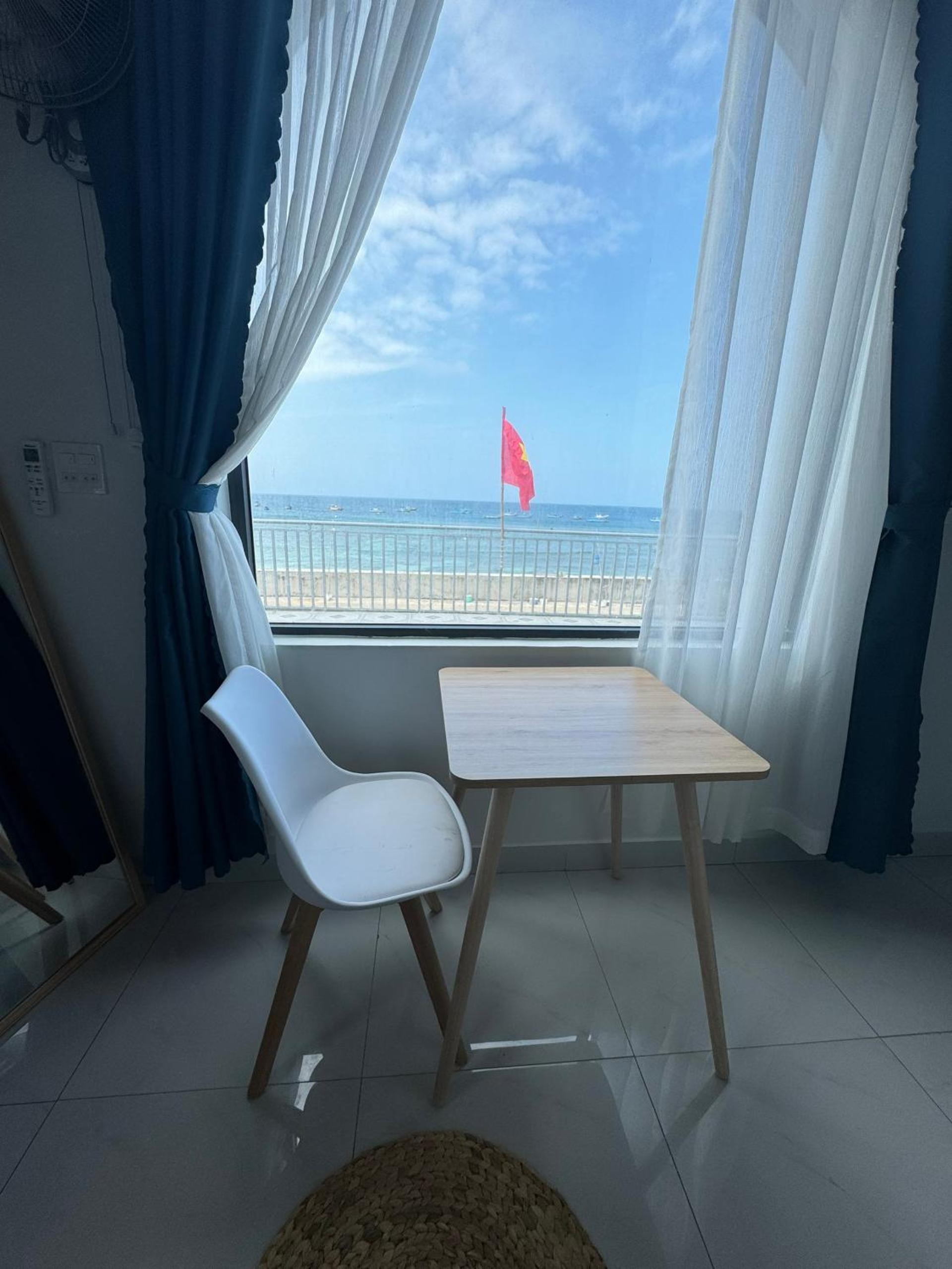 Double Room with Sea View photo 3