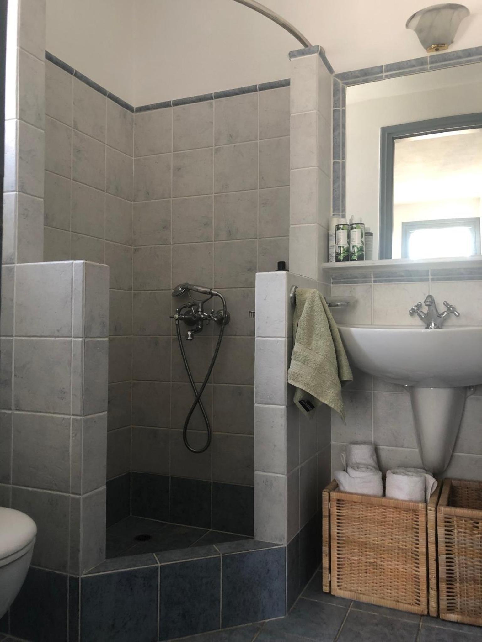 Three-Bedroom Villa photo 2