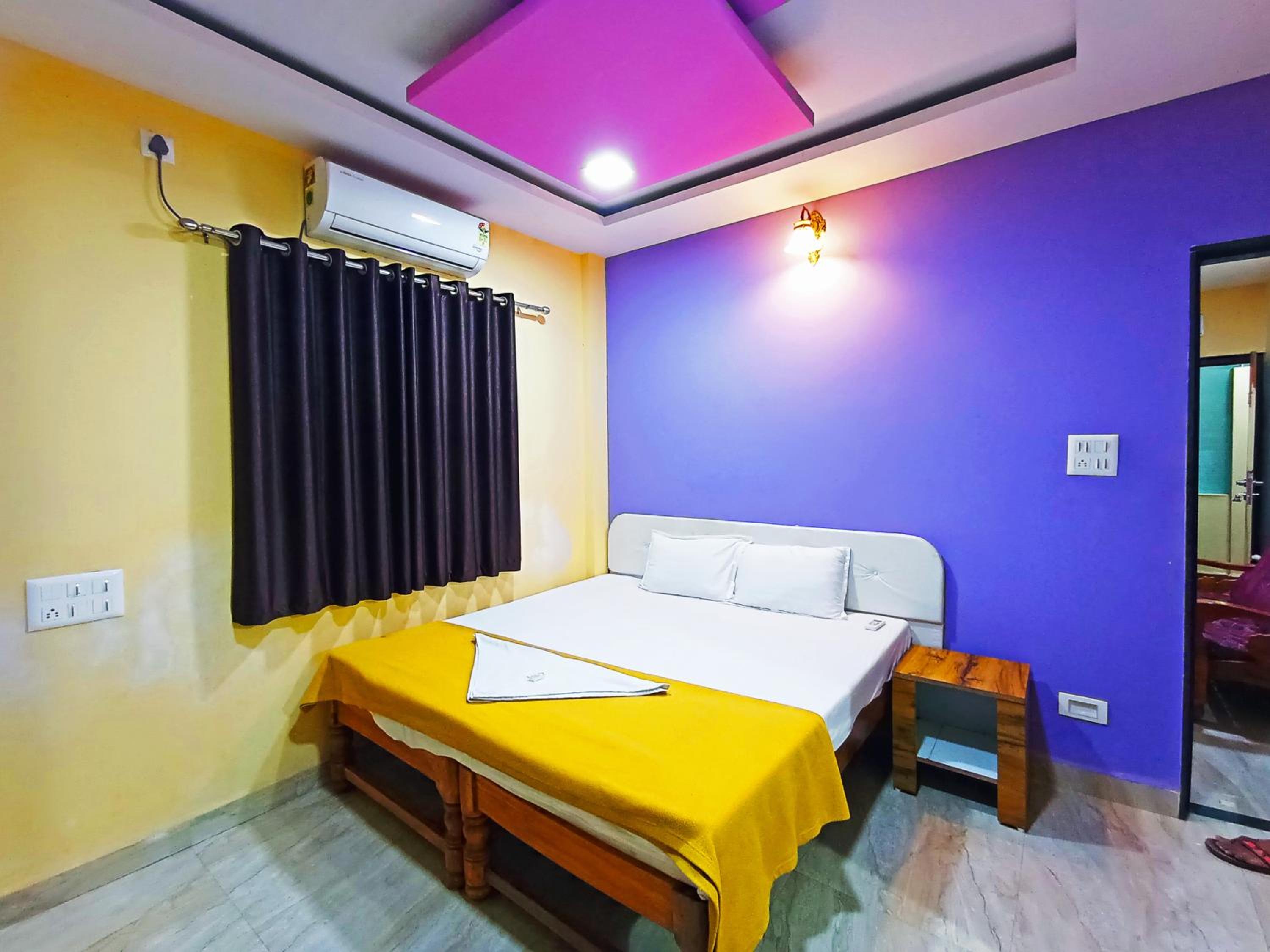 Standard Double Room With Fan photo 1