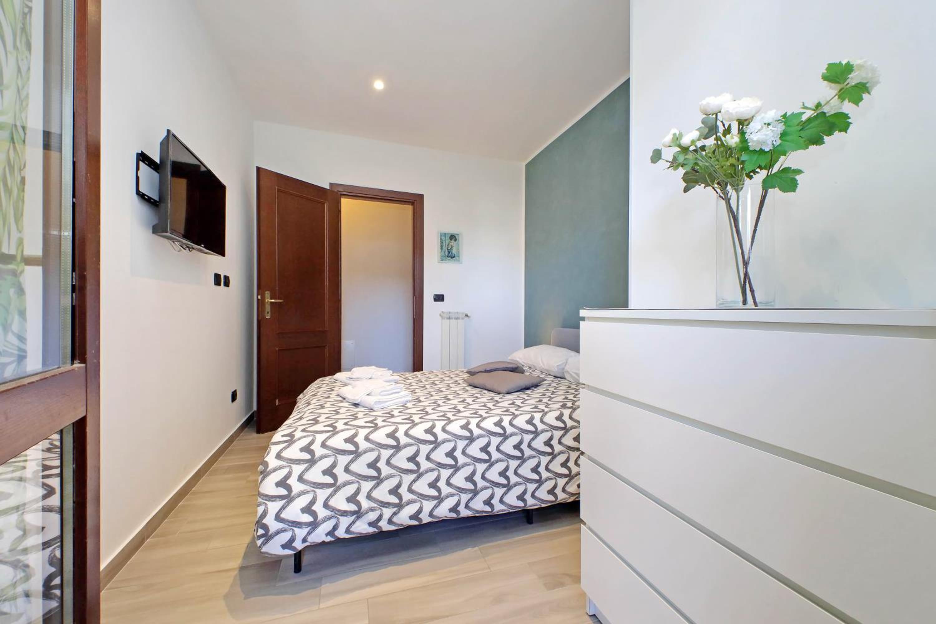 Apartment with Terrace photo 2