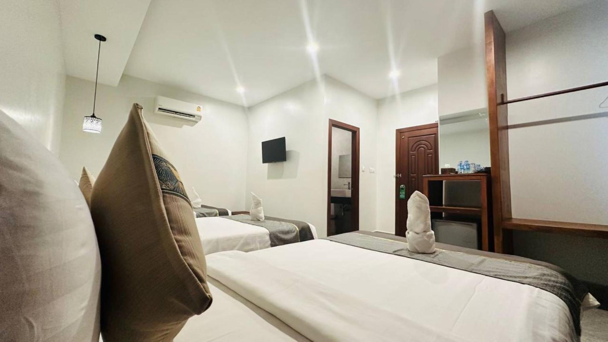 Standard Triple Room - Photo 15