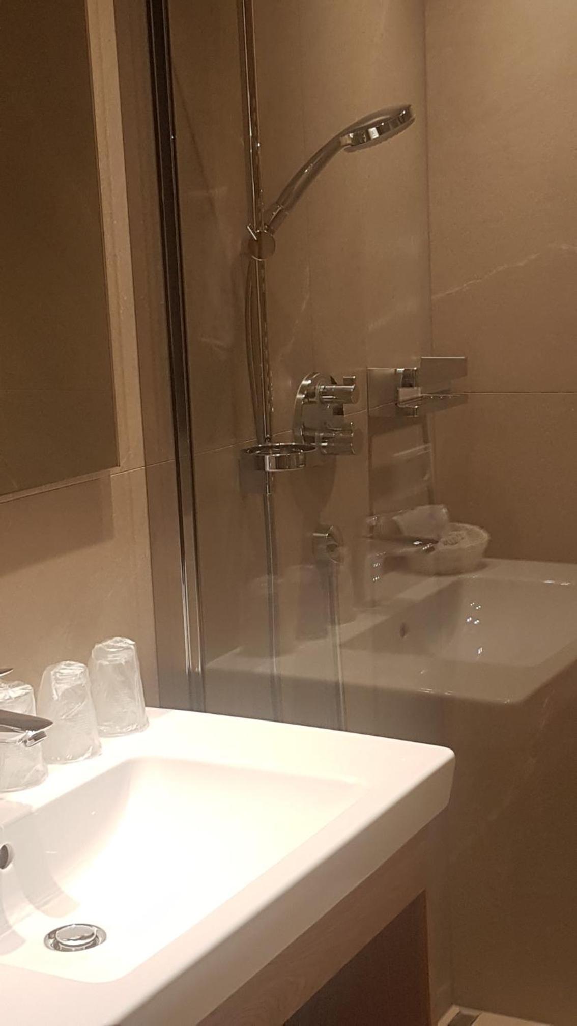 Two-Bedroom Apartment - Photo 9