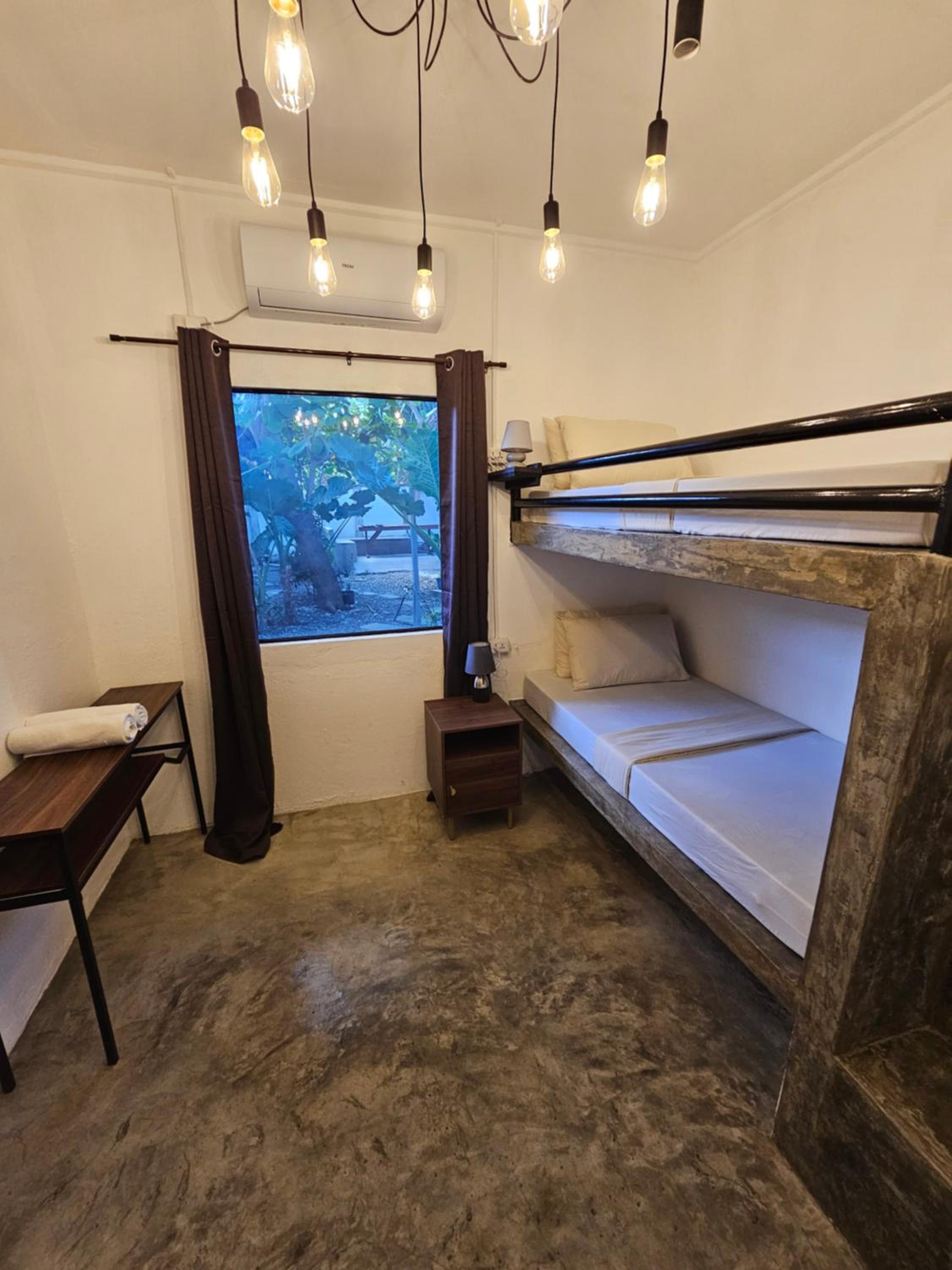 Twin Room with Shared Bathroom photo 1