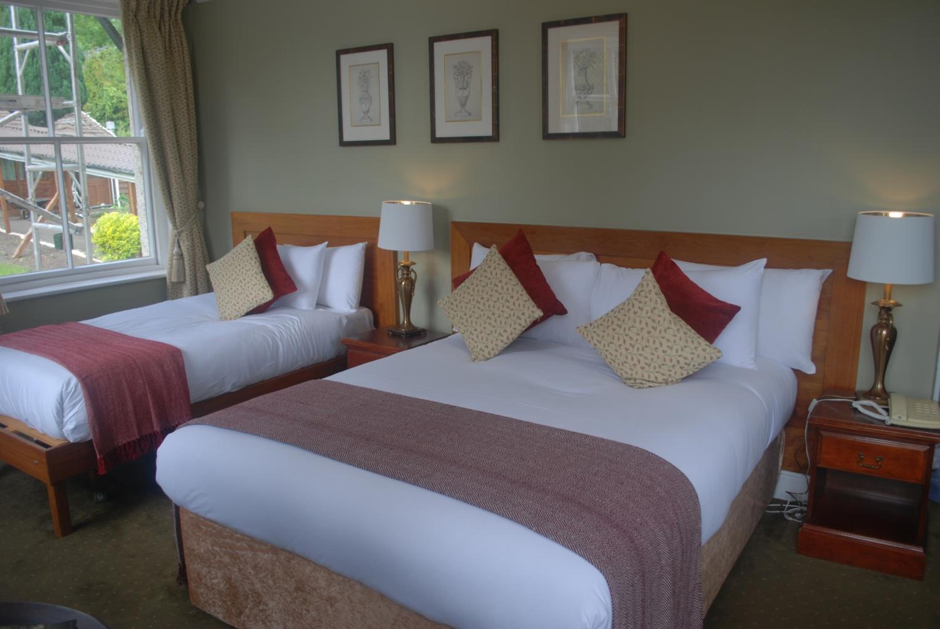 Deluxe Family Room - Photo 1