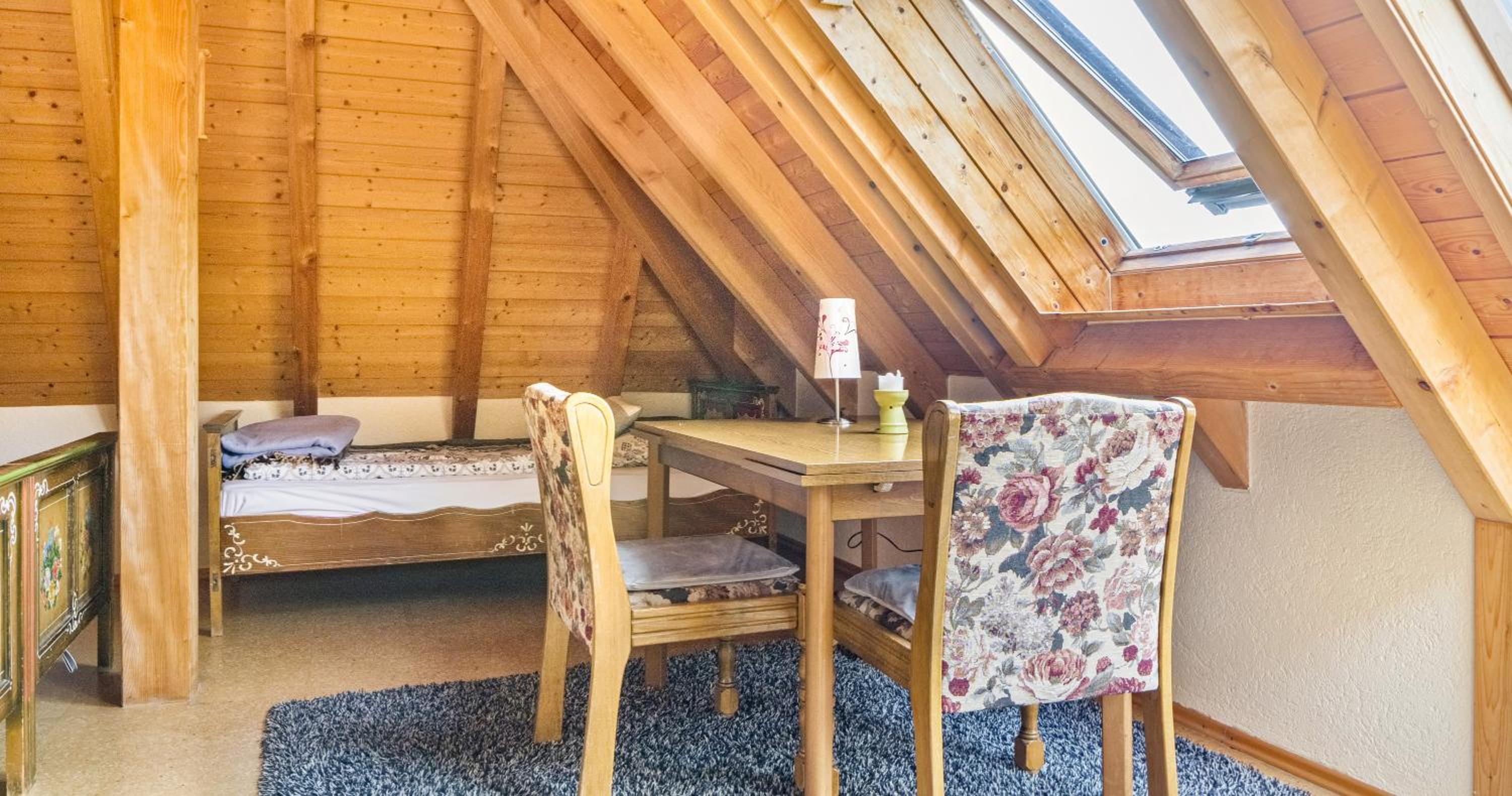 One-Bedroom Apartment with Garden photo 3
