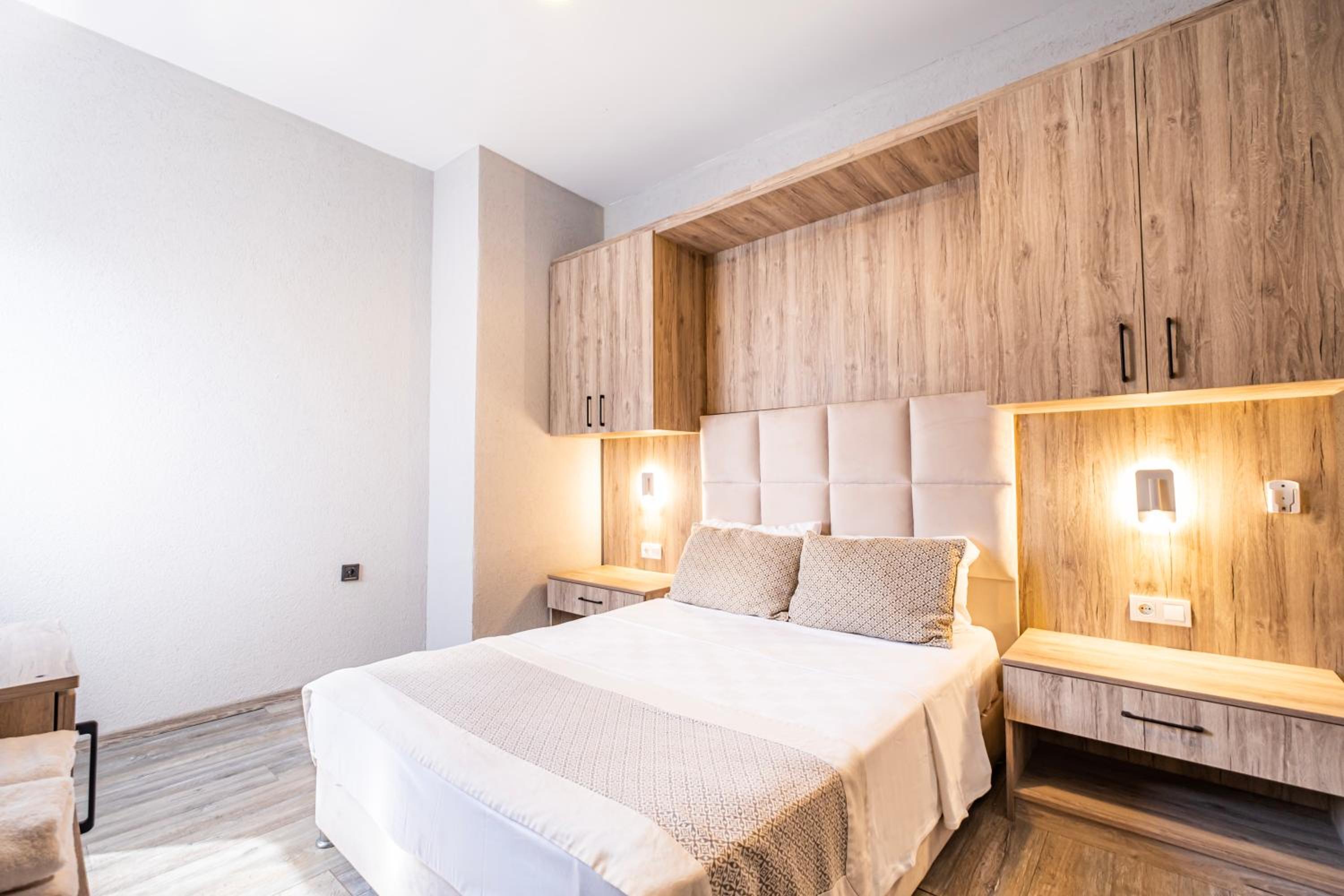 Double or Twin Room photo 1