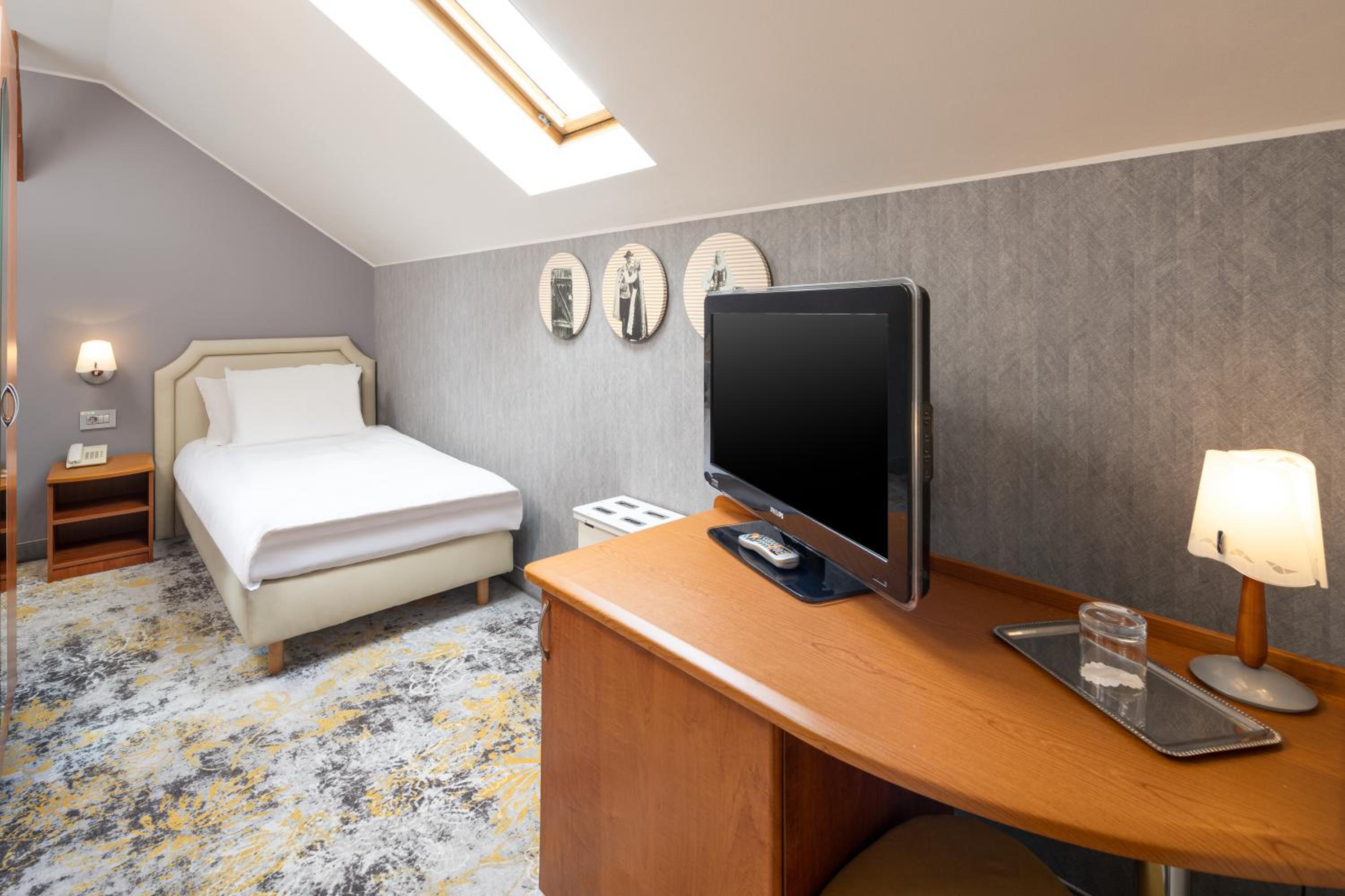Economy Double Room - Photo 1