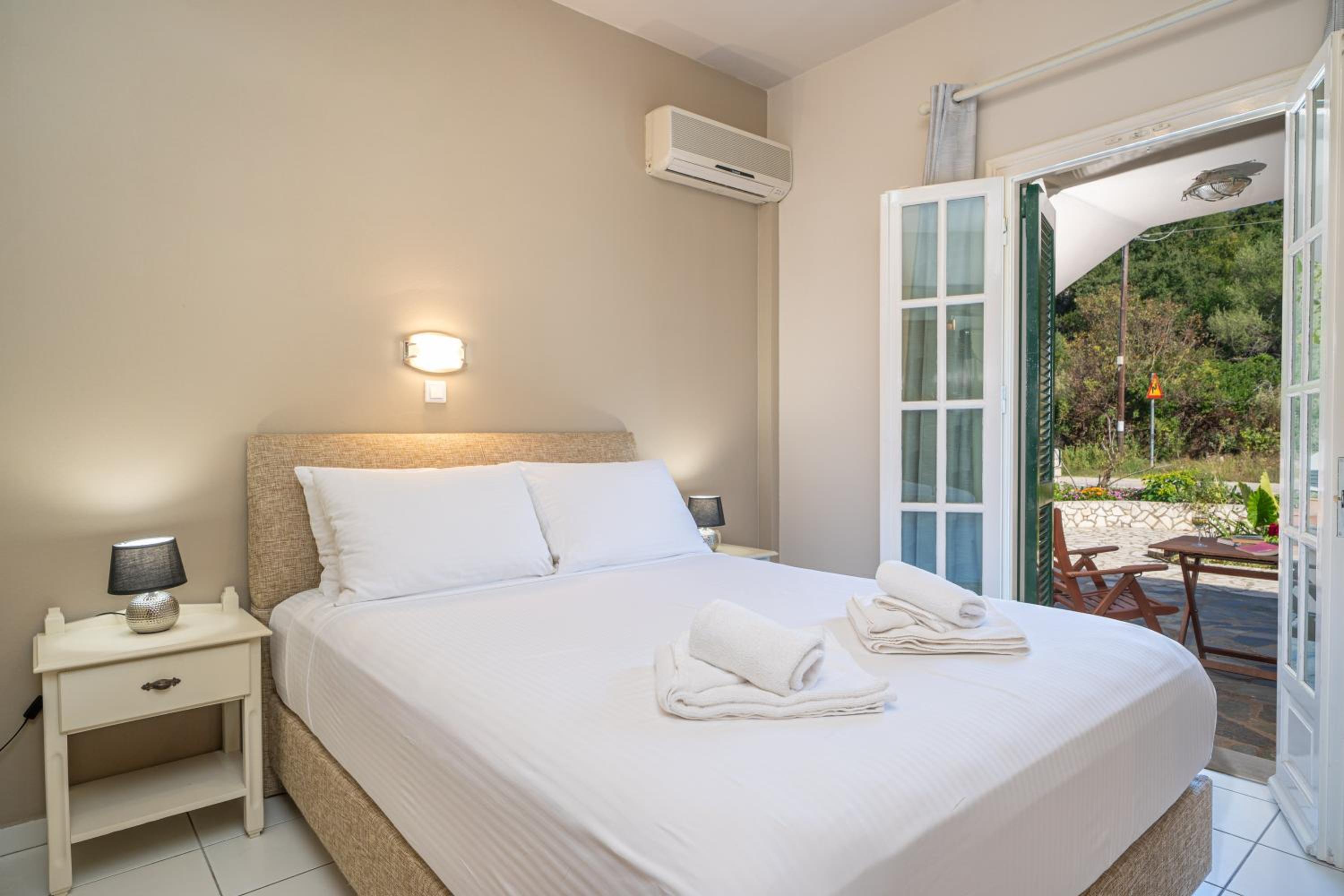 King Room with Garden View photo 1