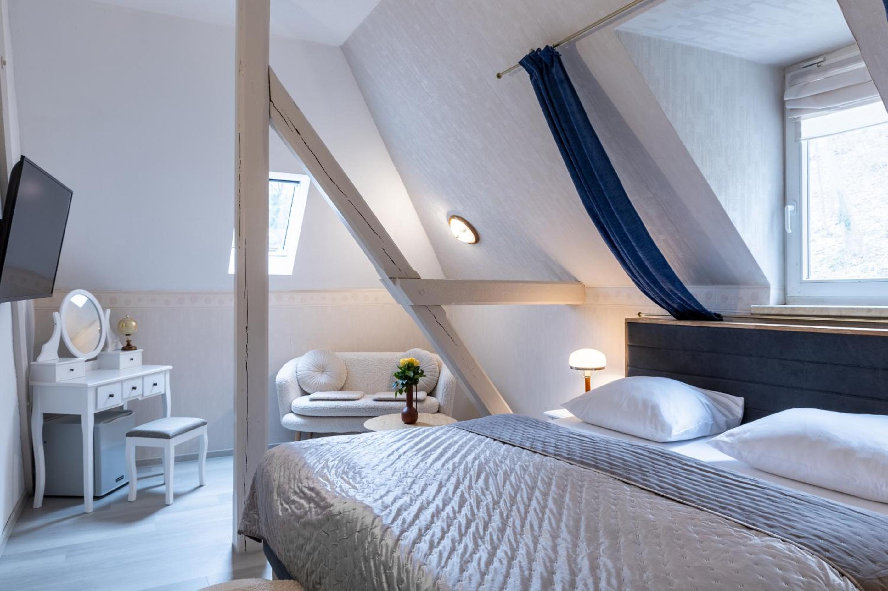 Superior Double Room - Photo 1
