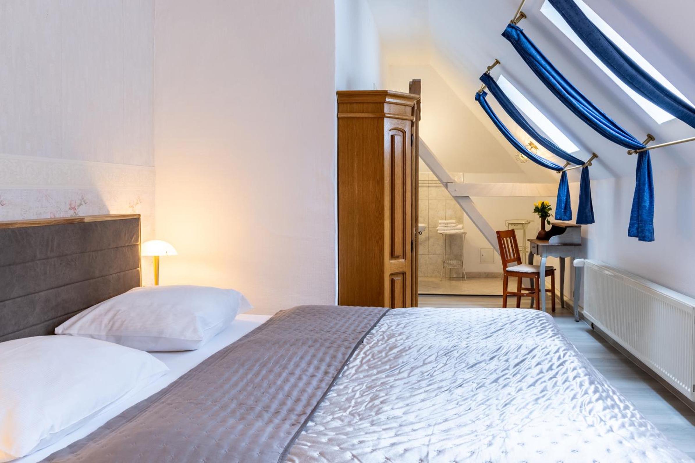 Superior Double Room - Photo 8
