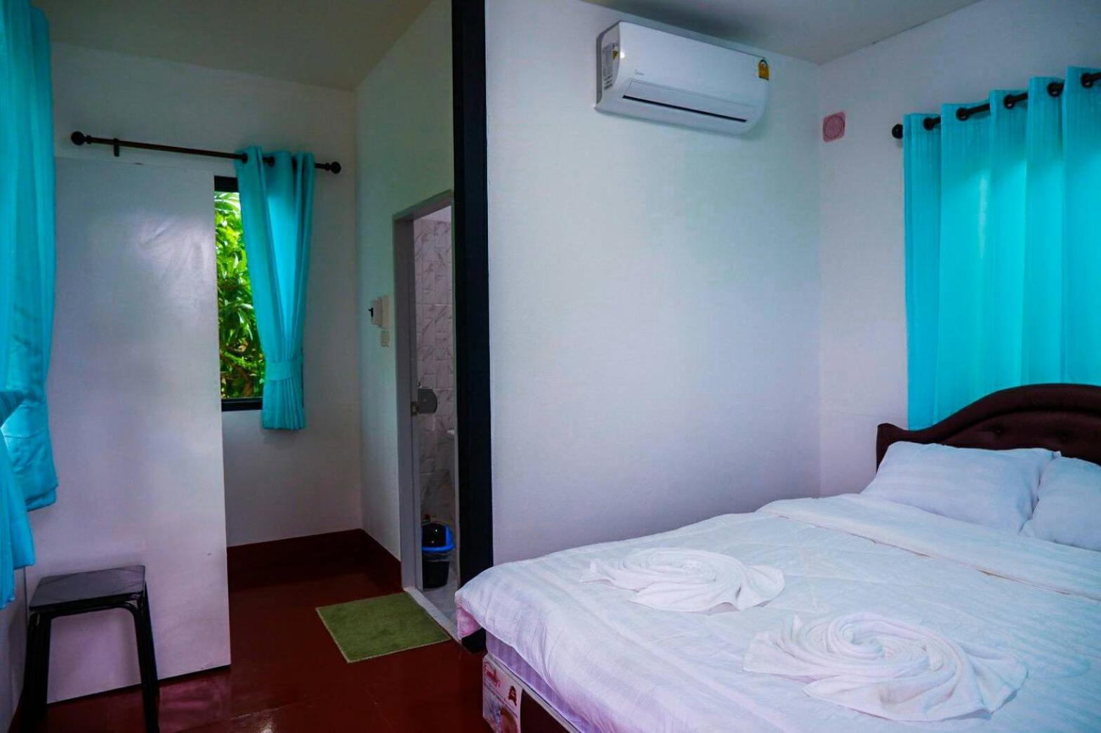Double Room - Photo 3