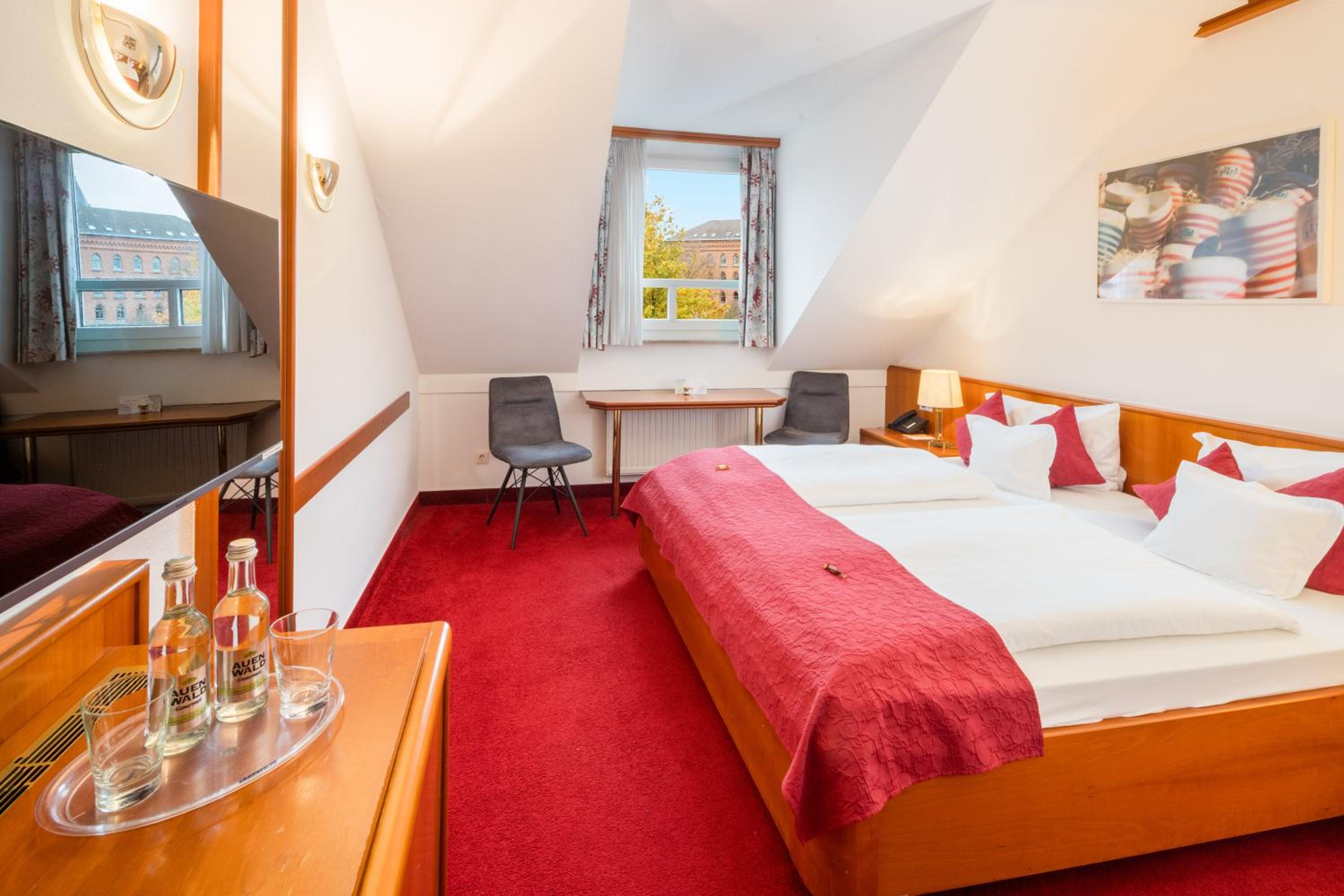 Double Room - Photo 2
