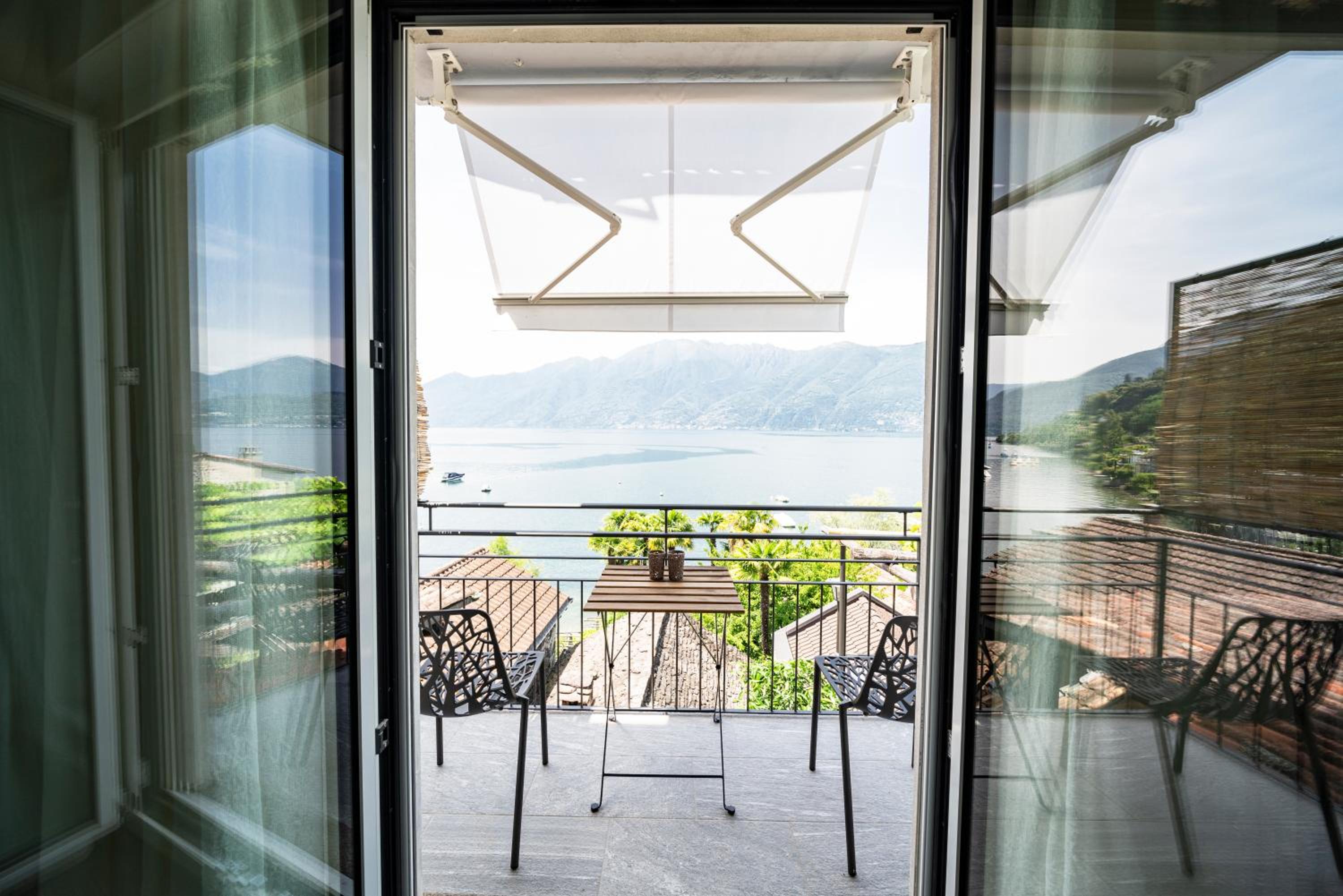 Double Room with Lake View