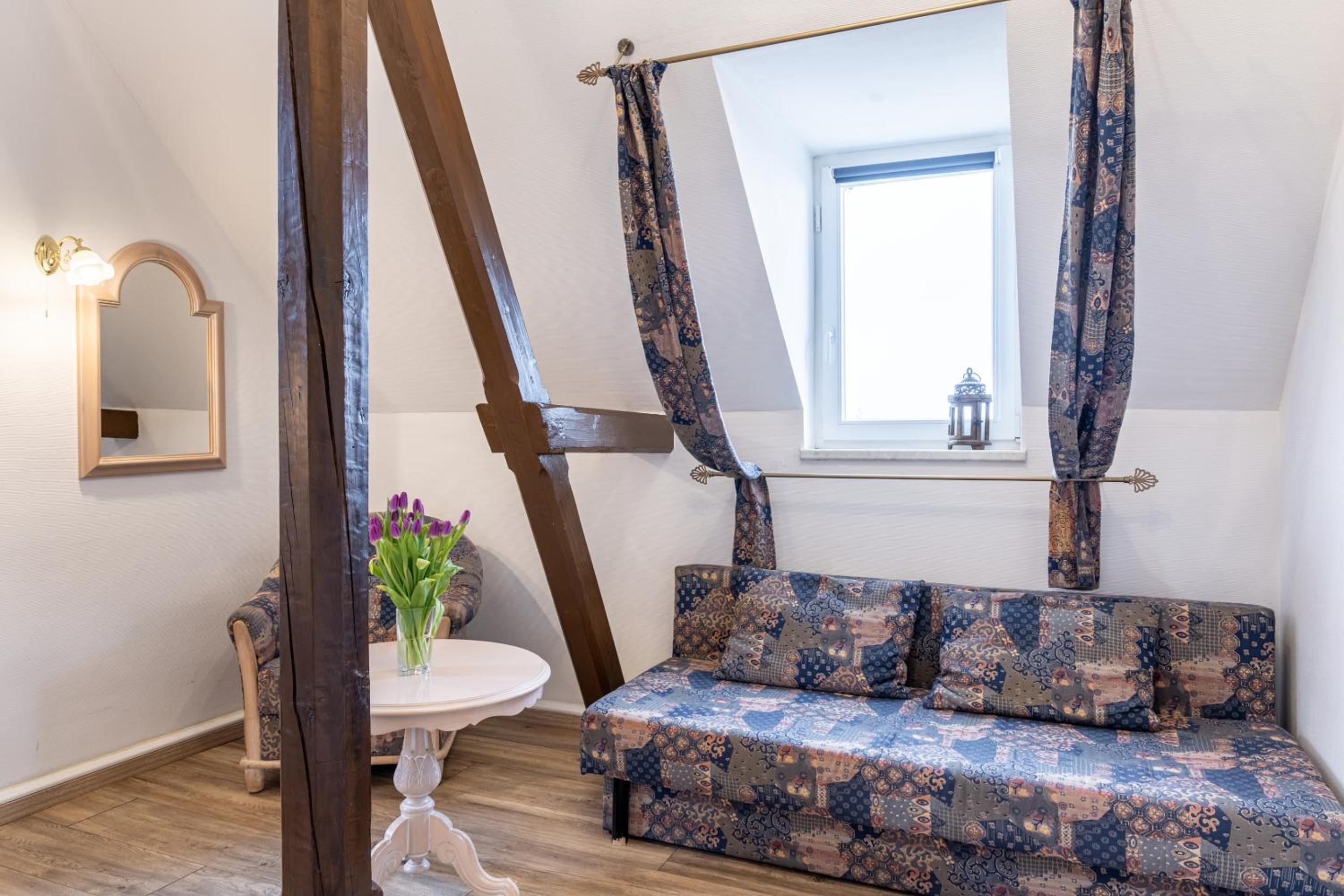 Suite - Photo 2