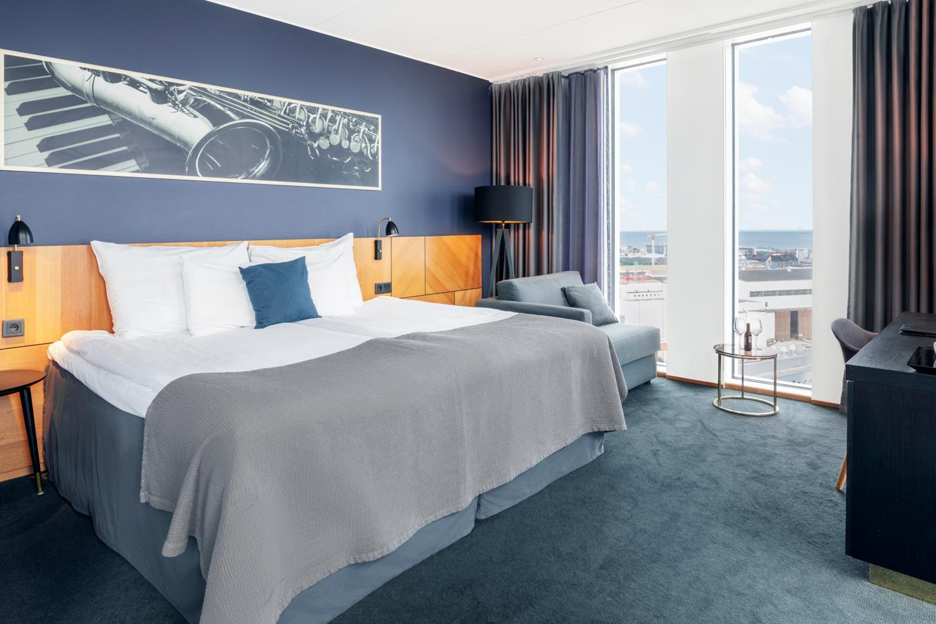 Superior Room with Sofa Bed