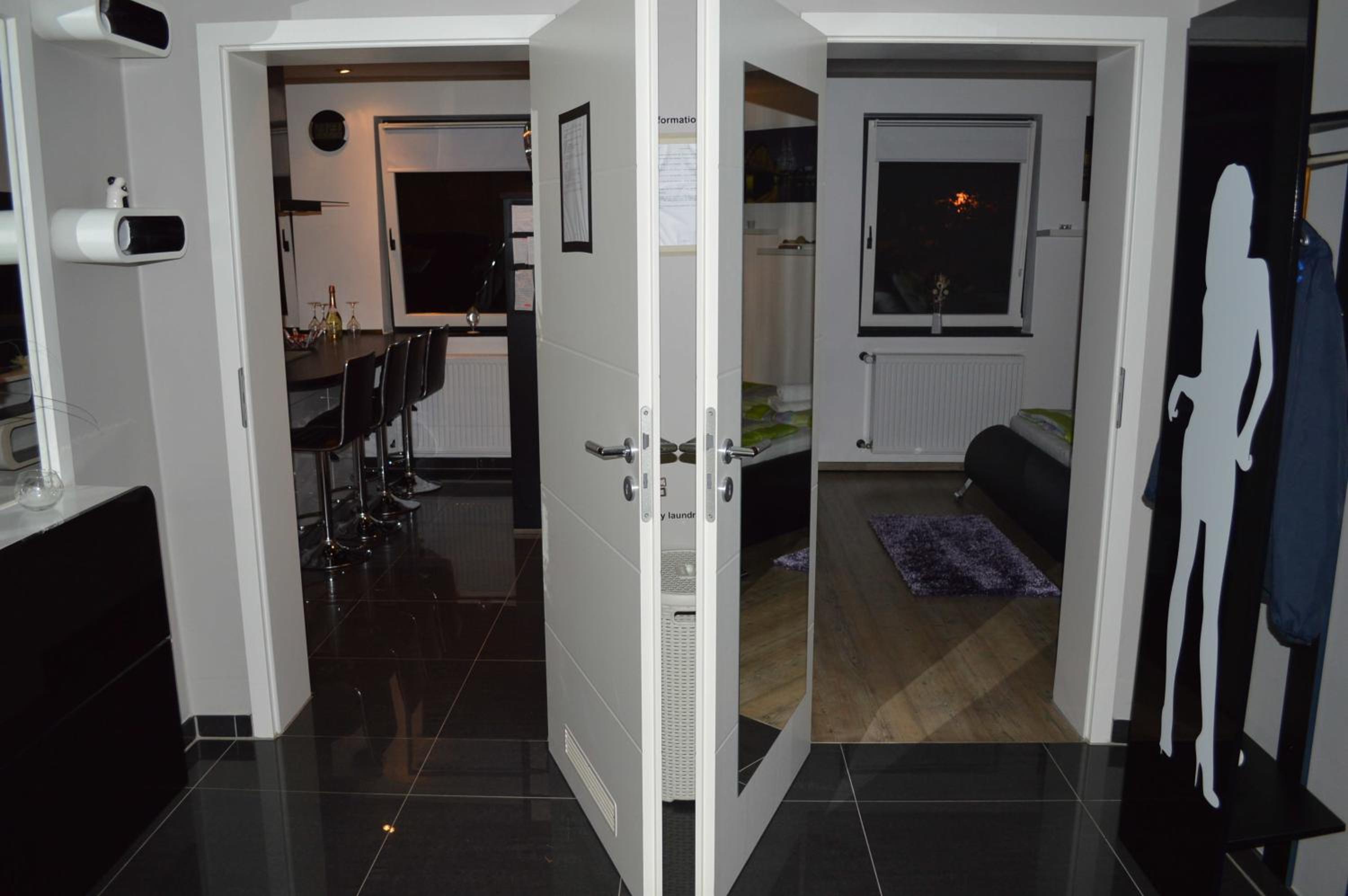 Two-Bedroom Apartment - Photo 17