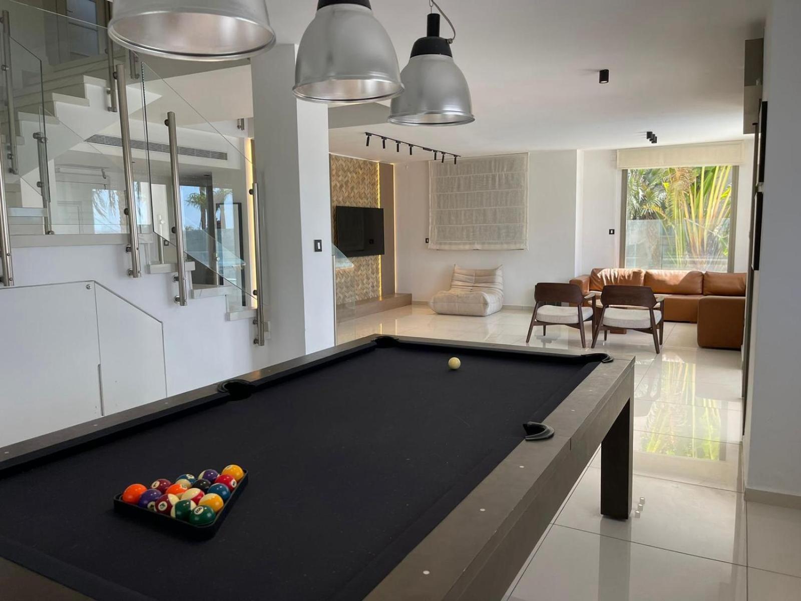 Villa photo 2