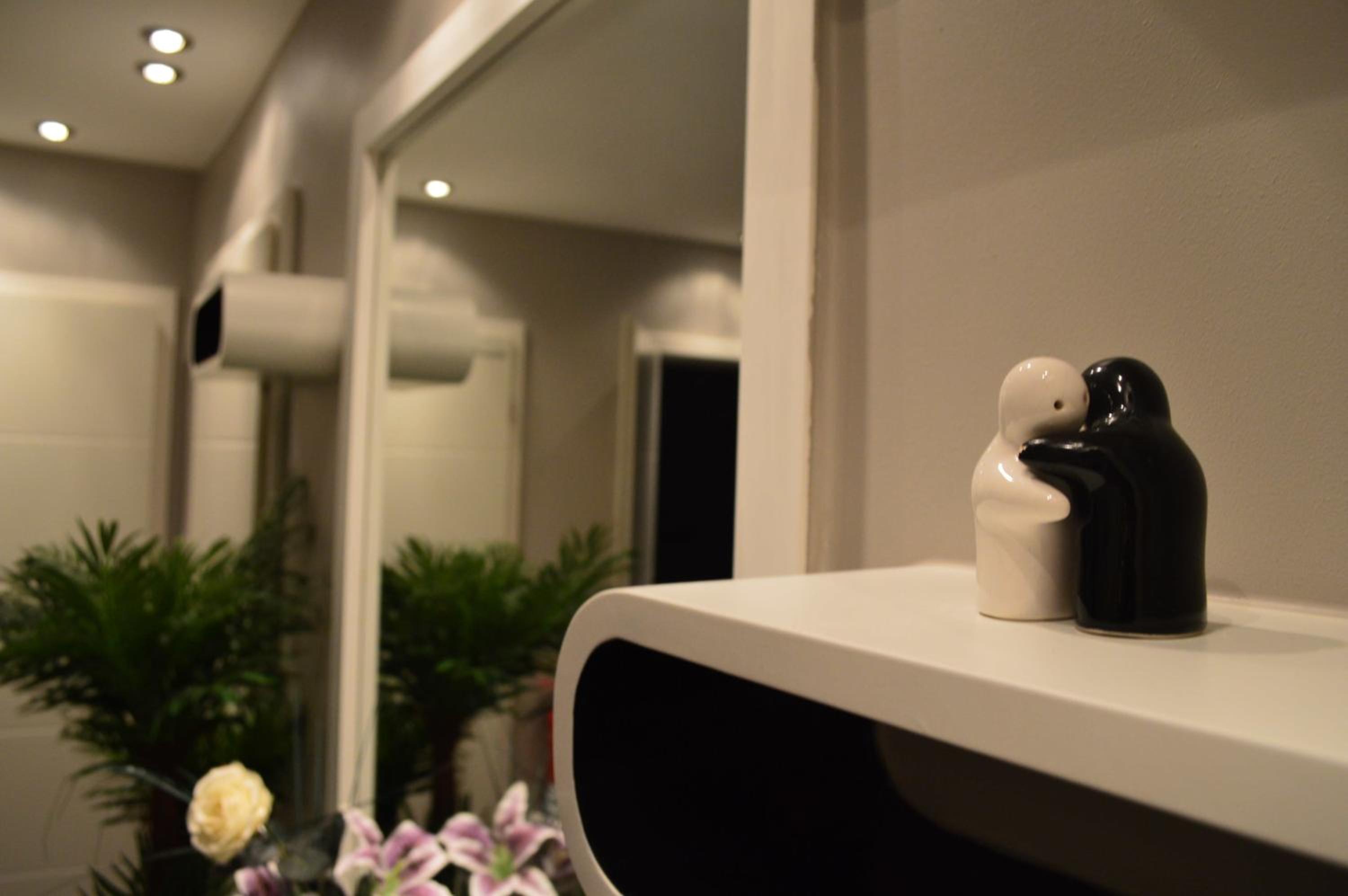 Two-Bedroom Apartment - Photo 14