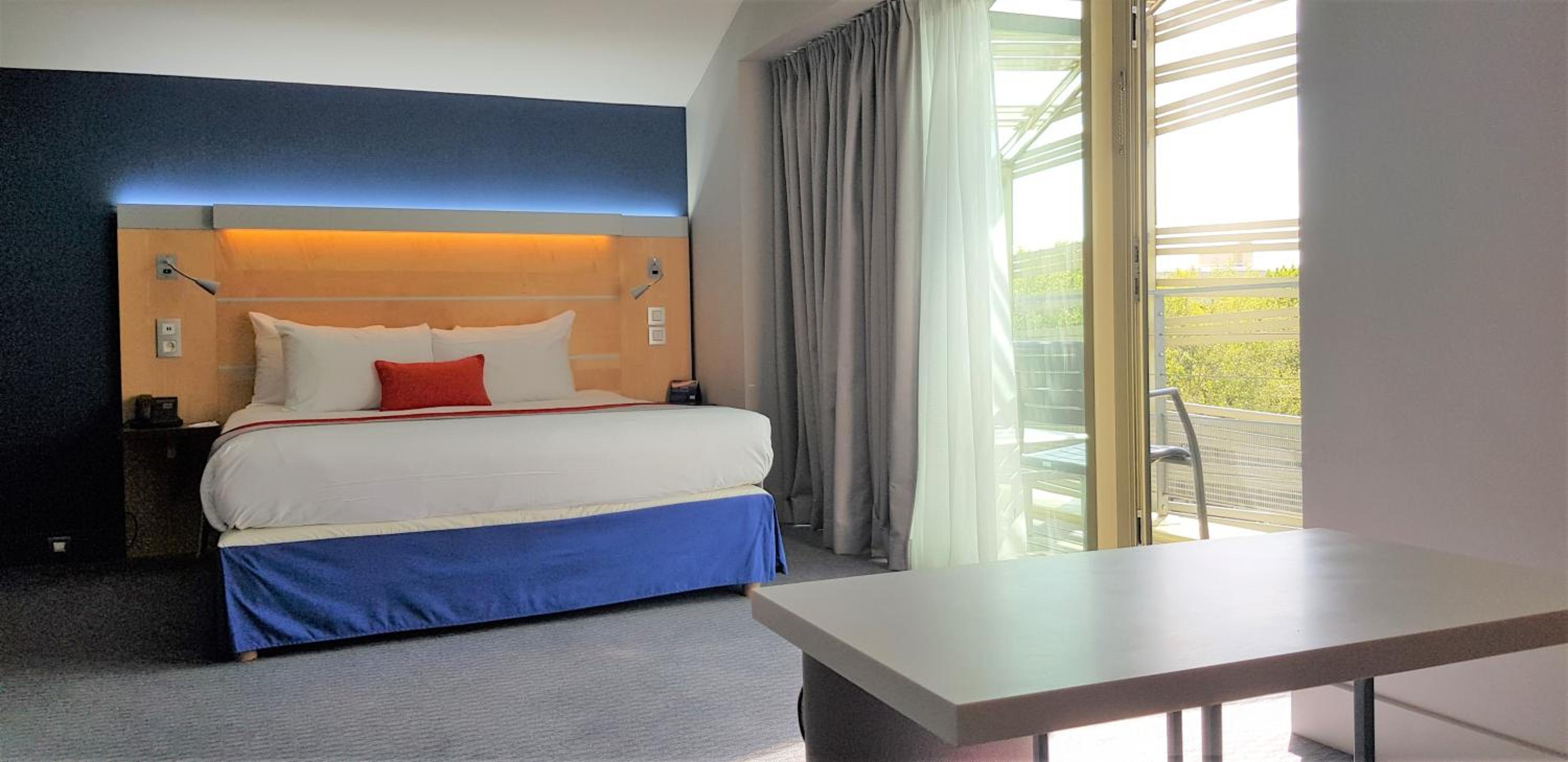 Double Suite with City/Canal View