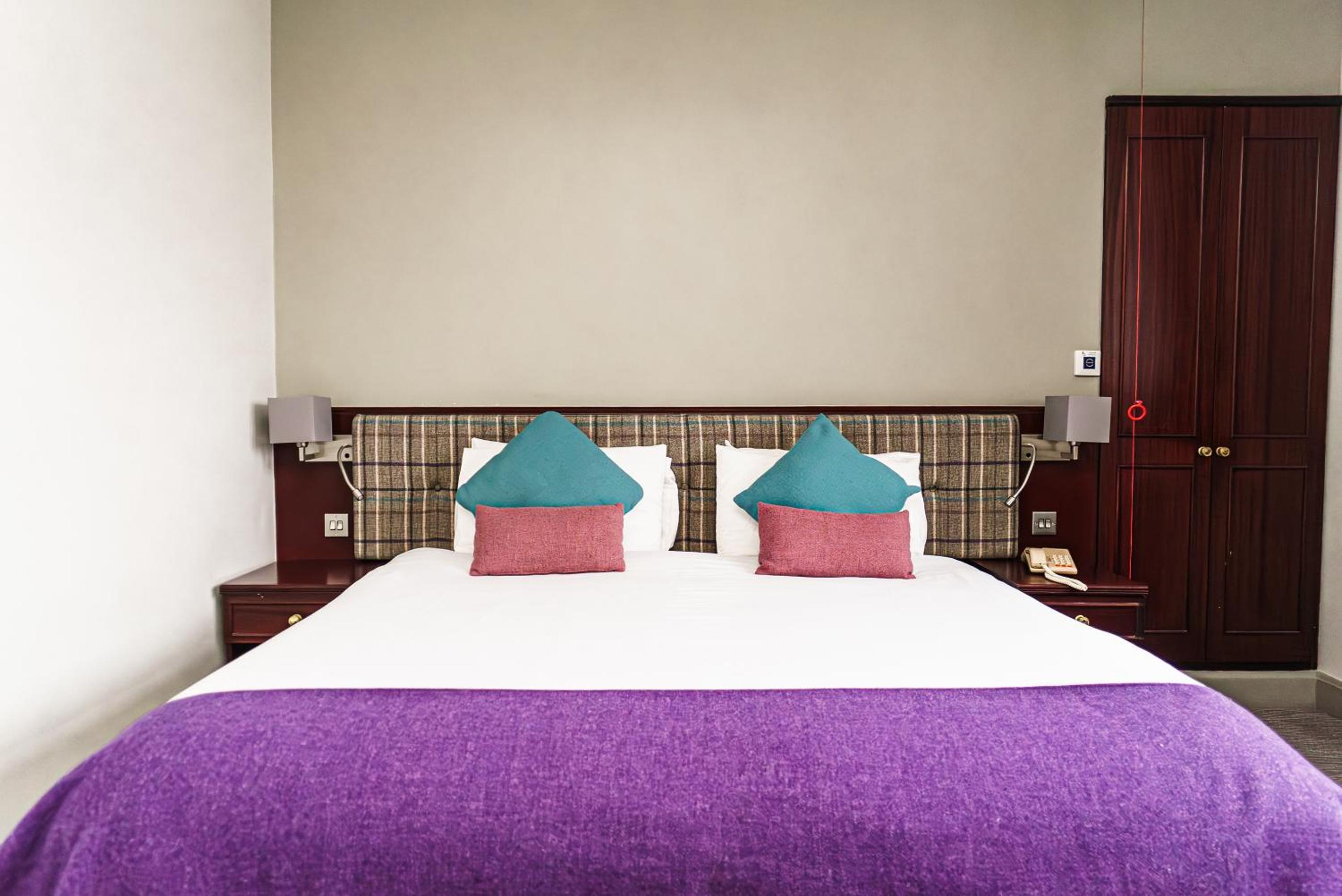 Double or Twin Room - Disability Access - Photo 2