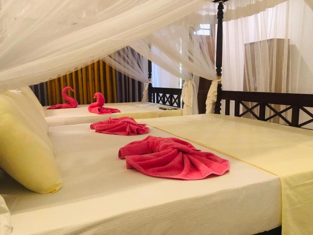 Triple Room with Pool View photo 3