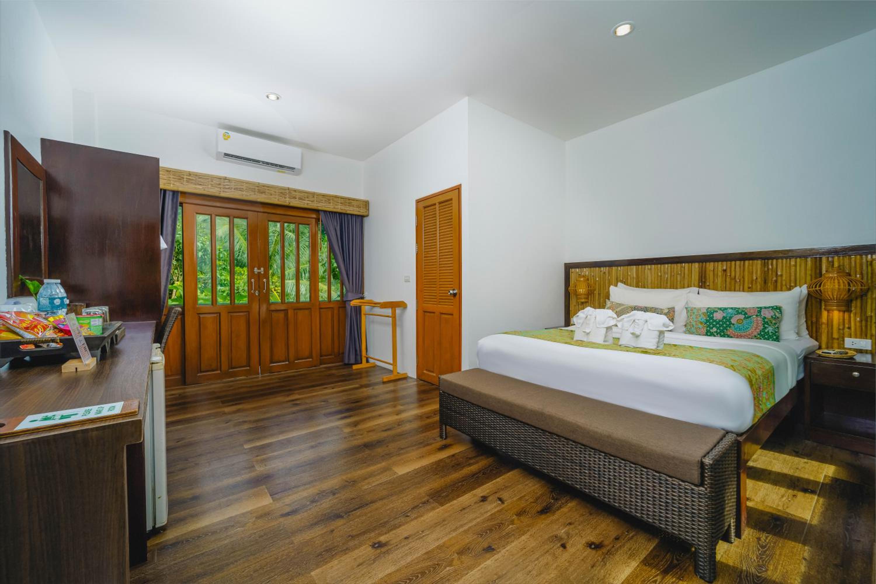 Deluxe Double with Balcony- Free Beach Shuttle