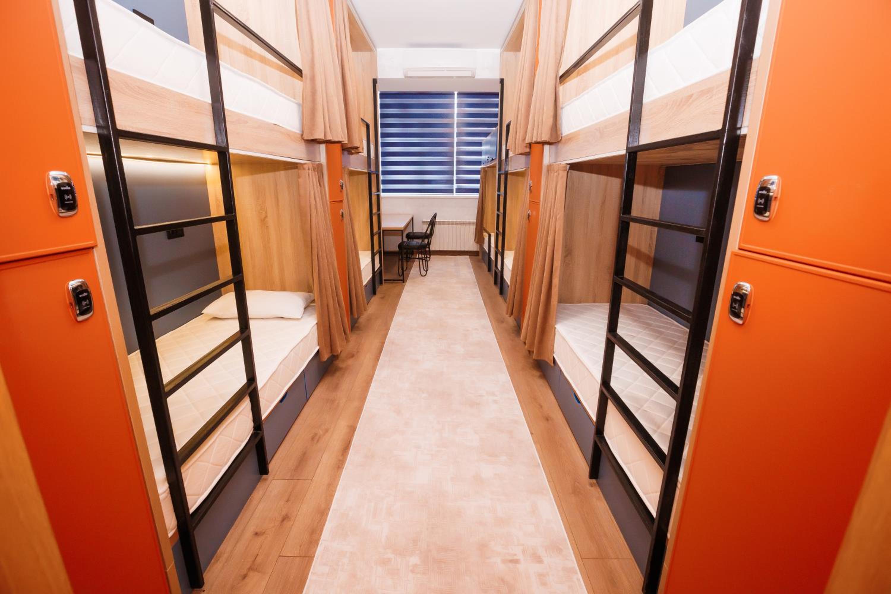Male Dormitory Room photo 2