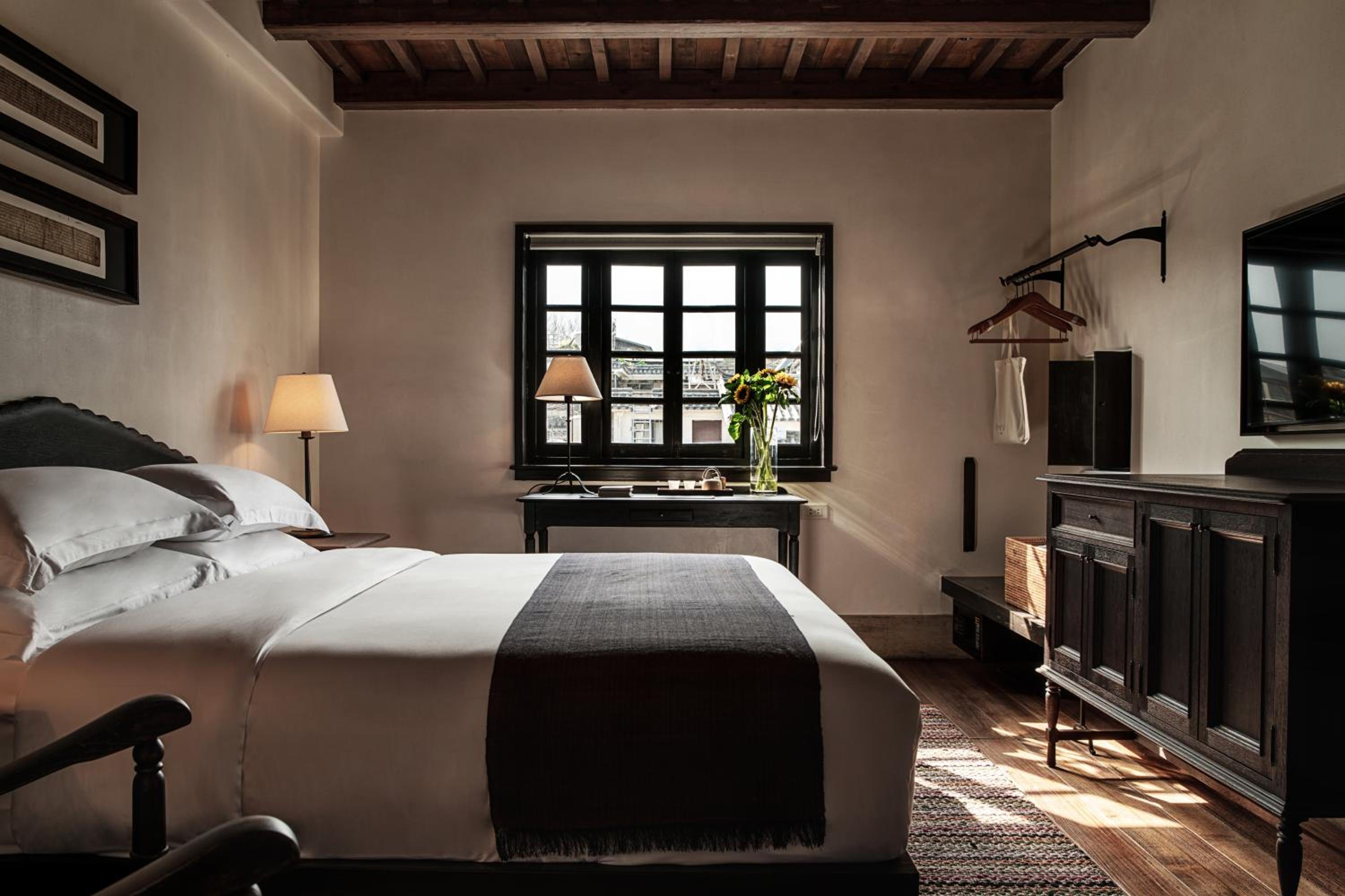 Double Room with Mountain View