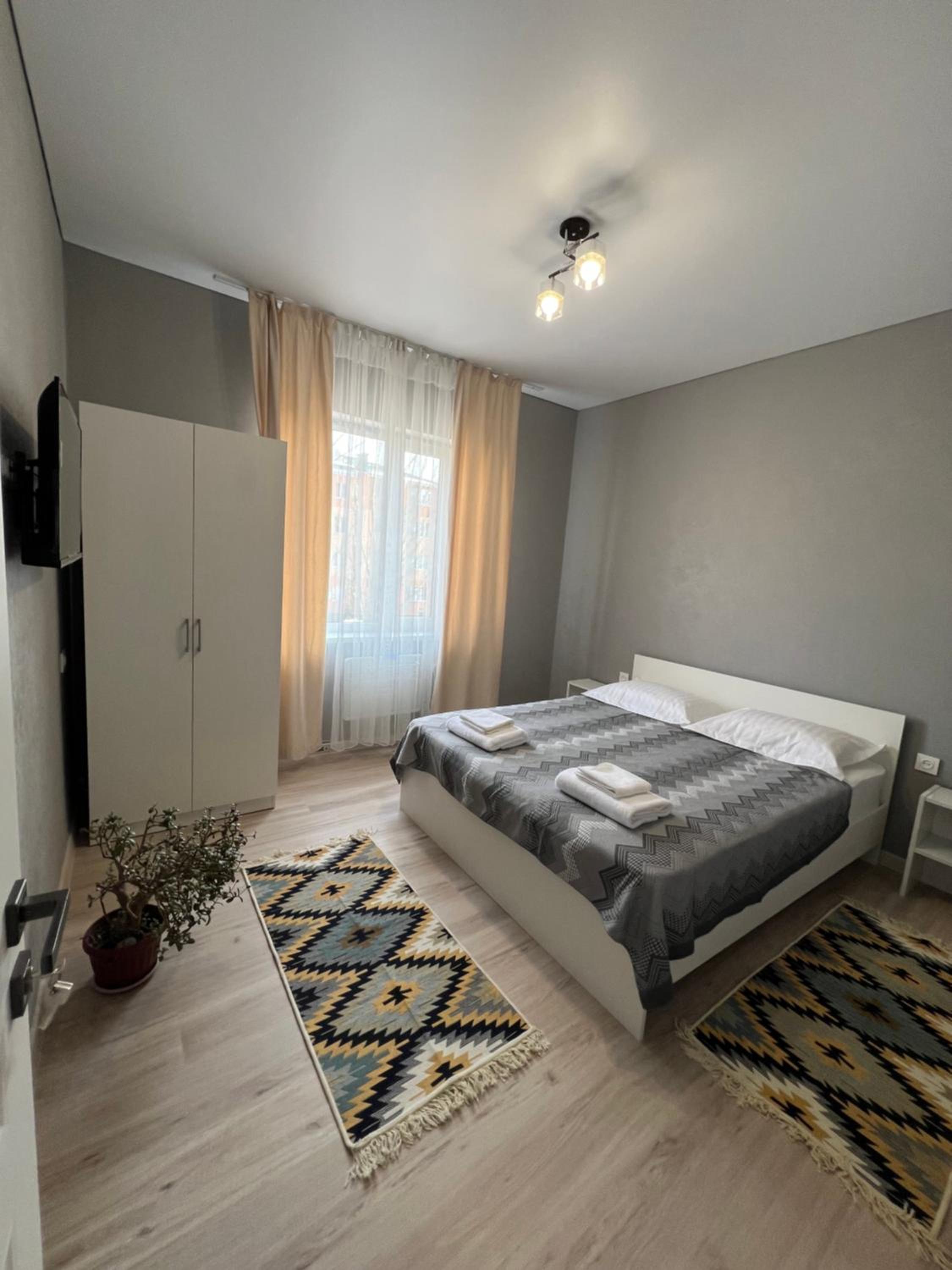 Three-Bedroom Apartment photo 1