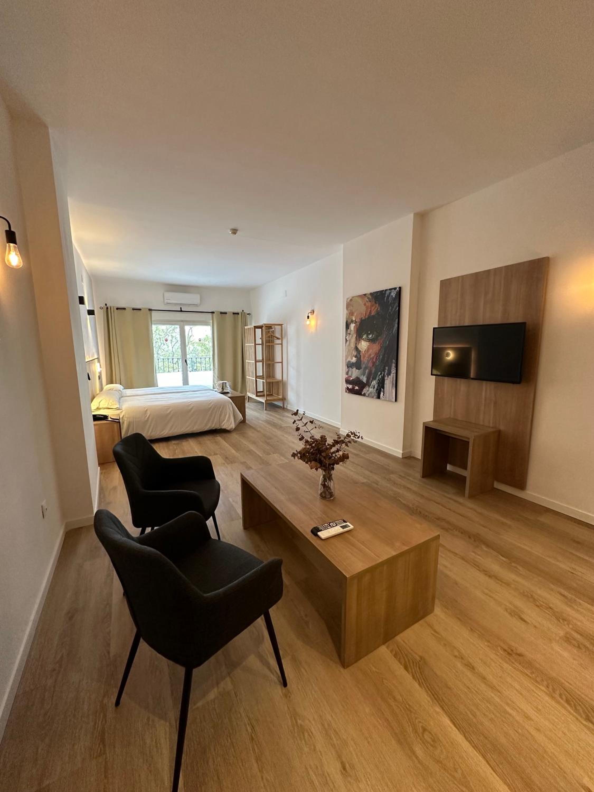 Premium Studio with Side Sea View - Photo 5