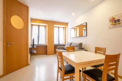 One-Bedroom Apartment photo 3