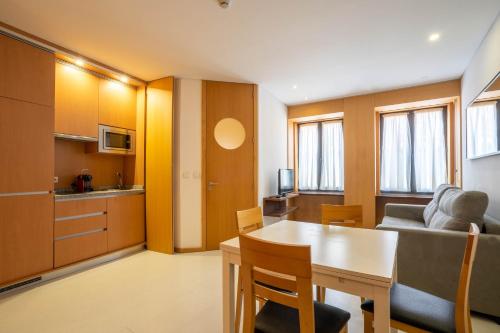 One-Bedroom Apartment photo 2