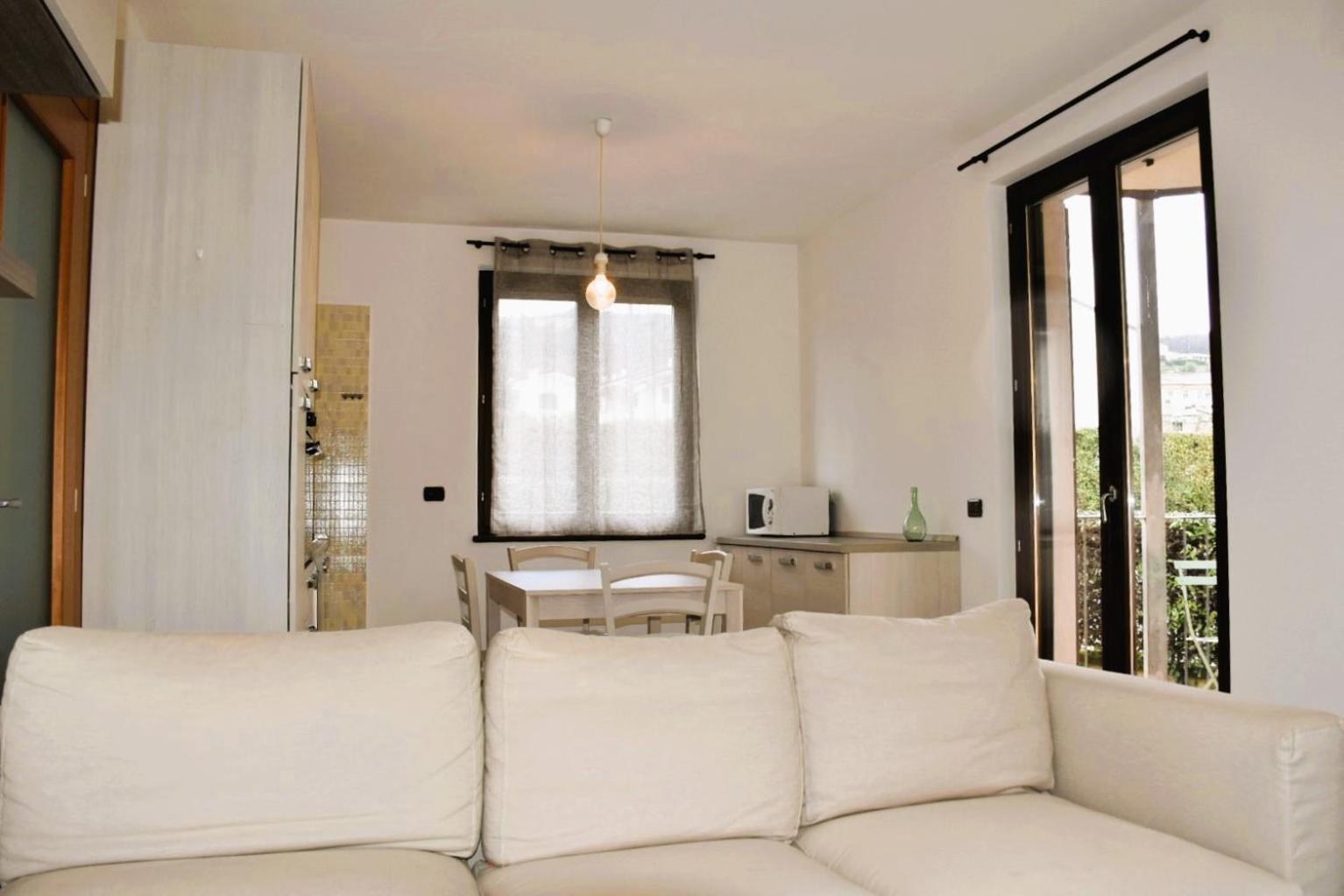 Three-Bedroom House photo 3