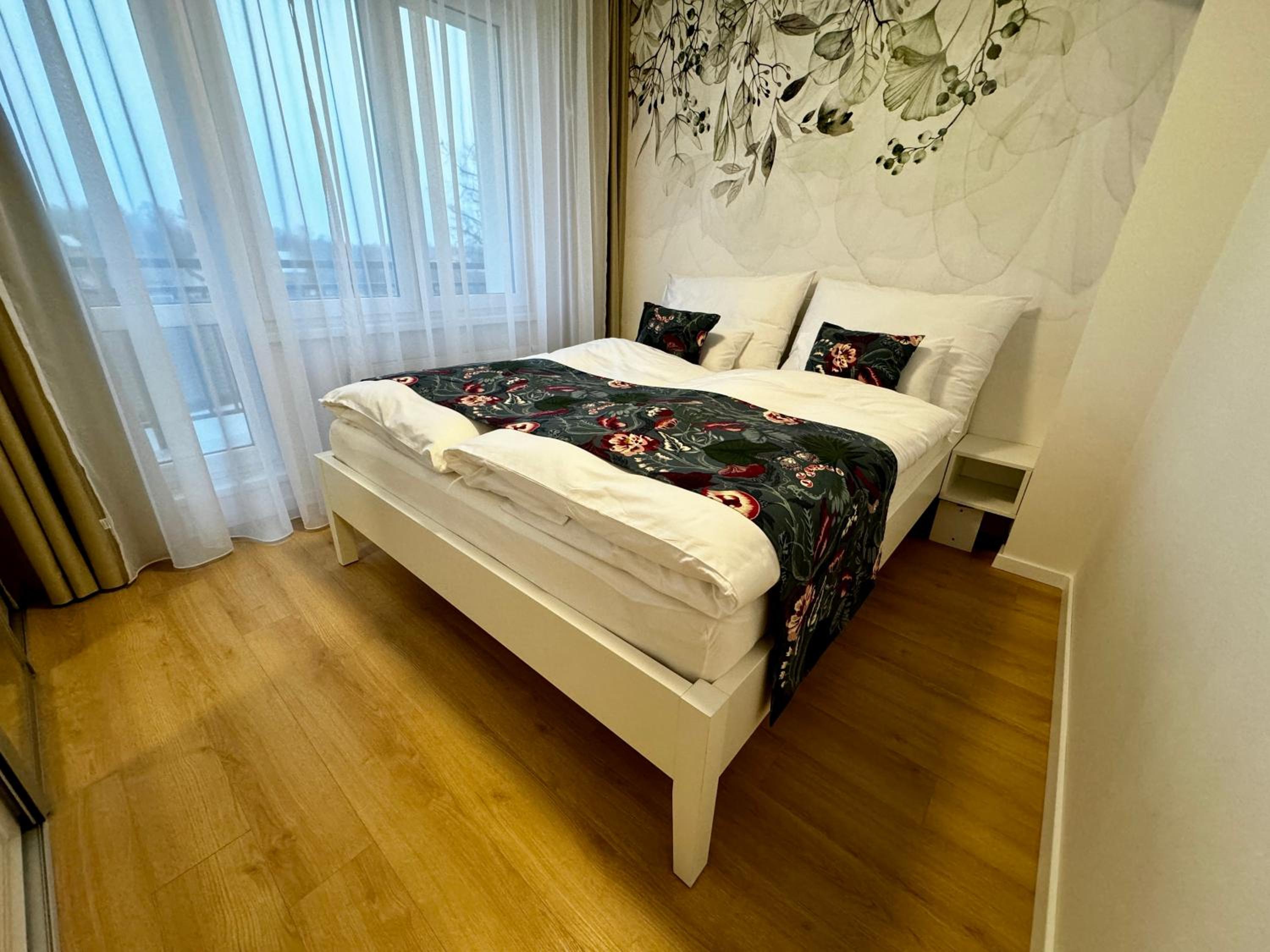 Apartment with Balcony photo 1