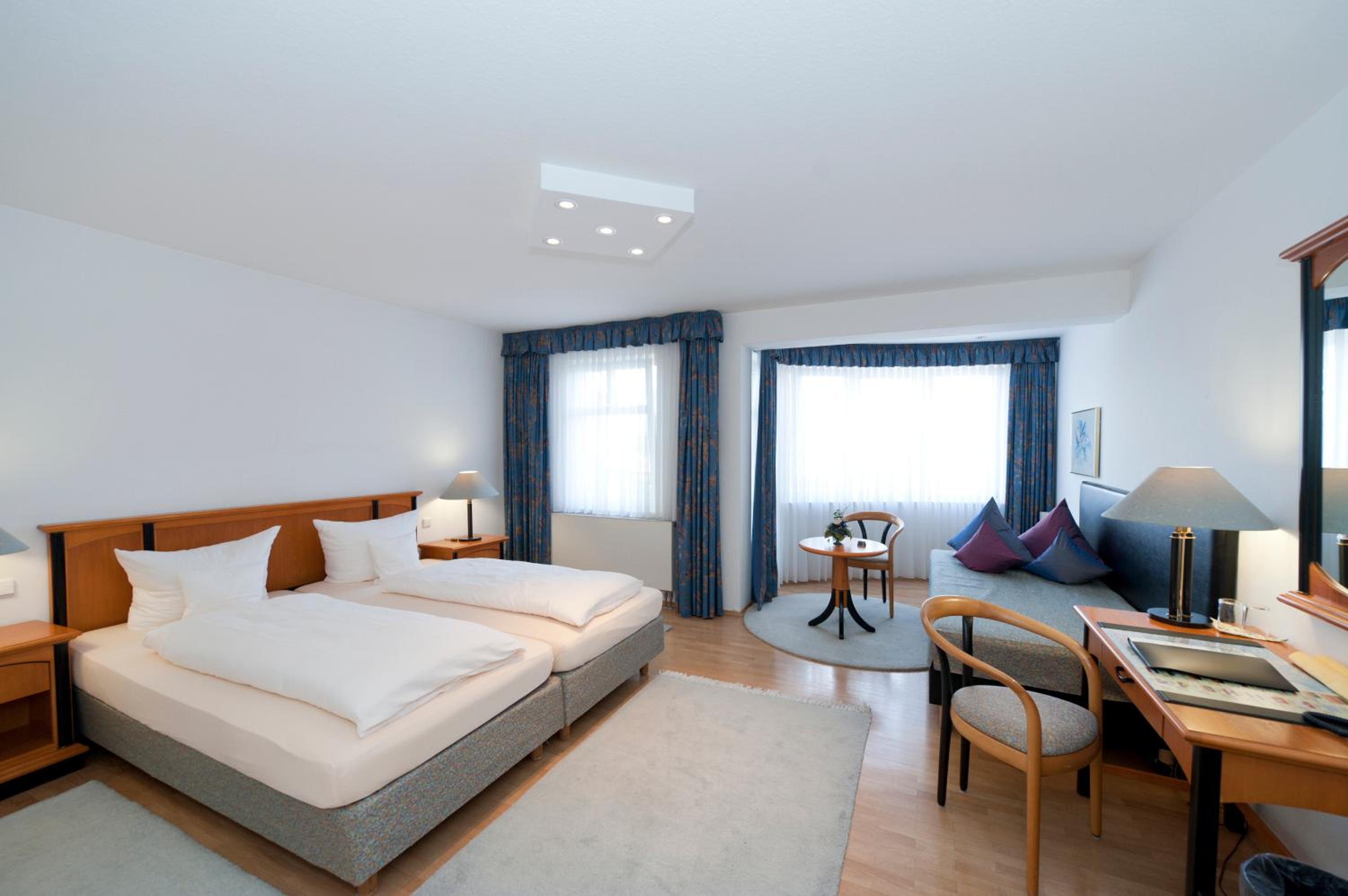Double Room - Photo 11