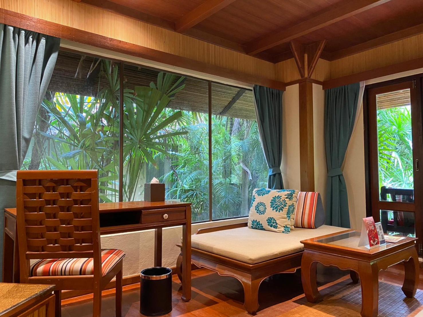 Deluxe Cabana - Photo 8