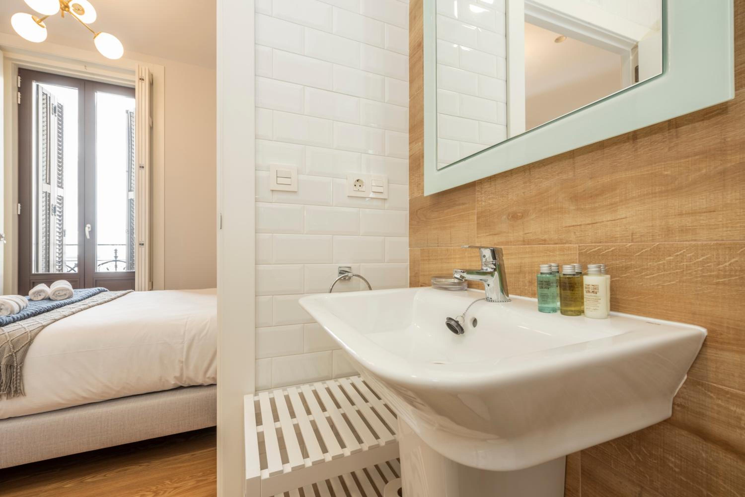 Studio Apartment photo 2