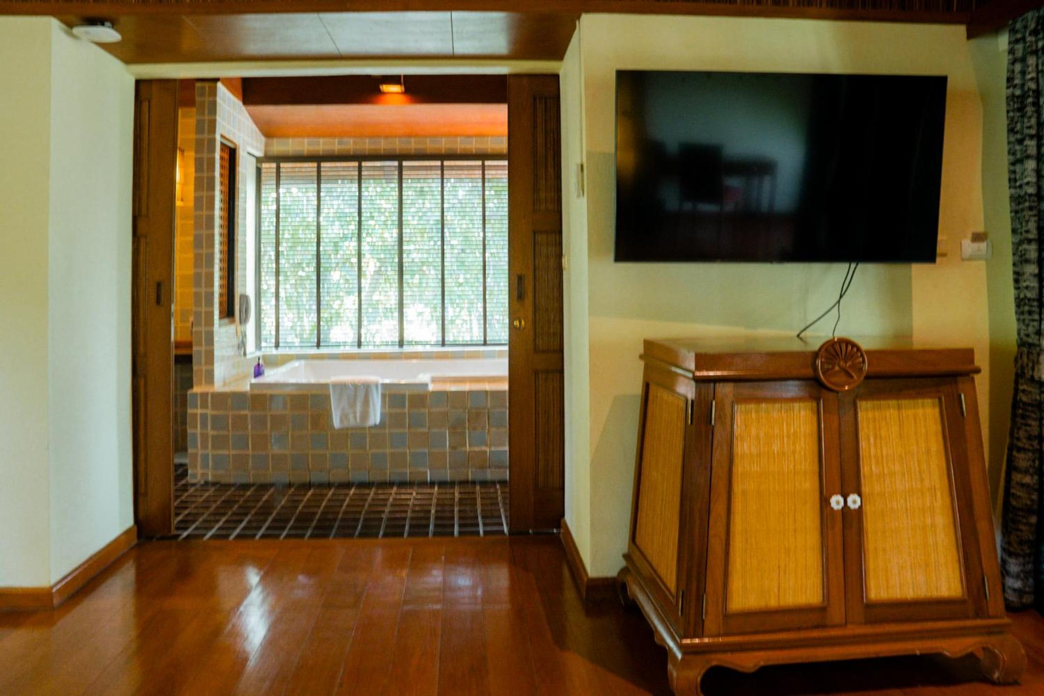 Junior Suite with Garden View - Photo 7