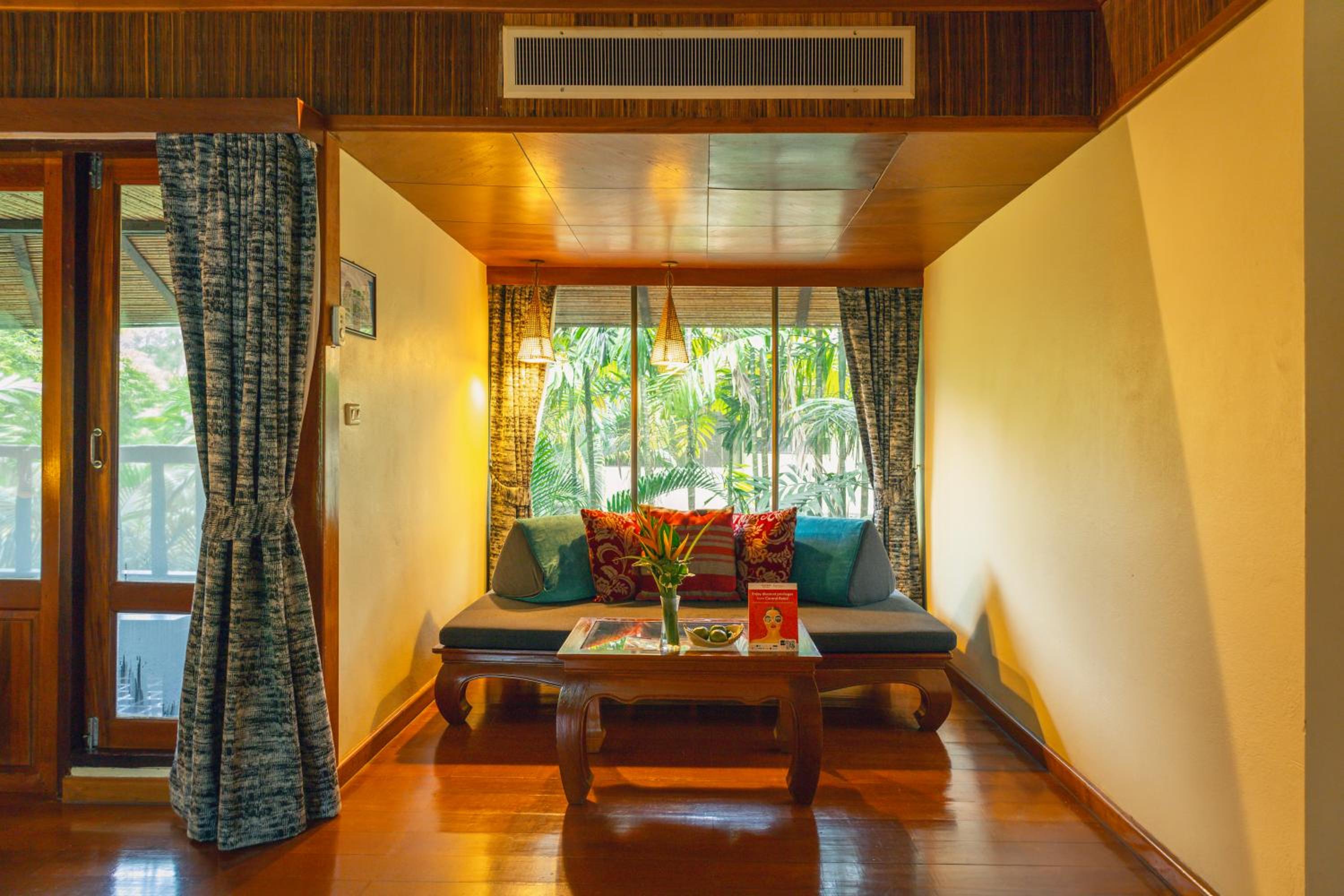 Junior Suite with Garden View - Photo 8