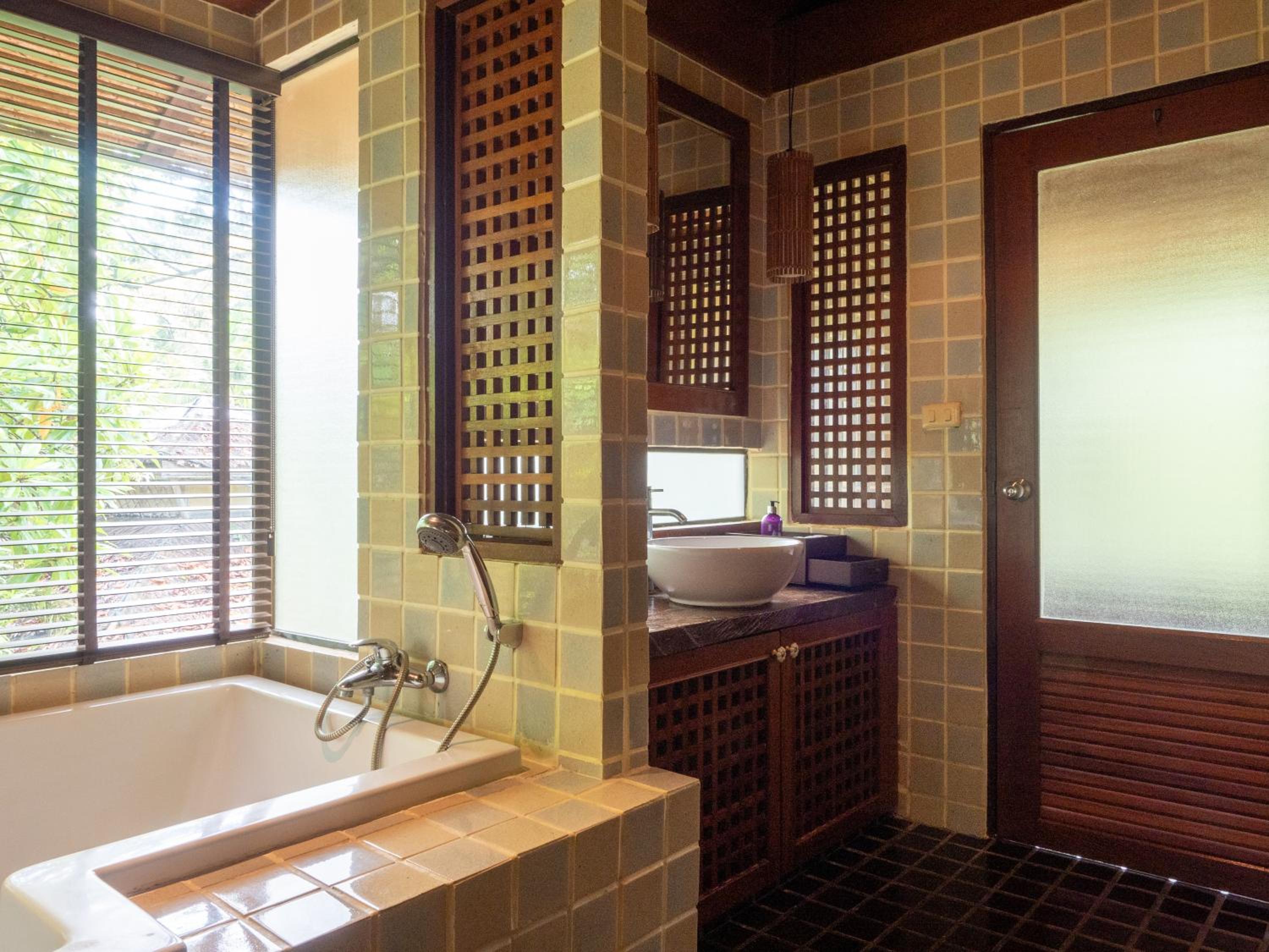 Junior Suite with Garden View - Photo 5